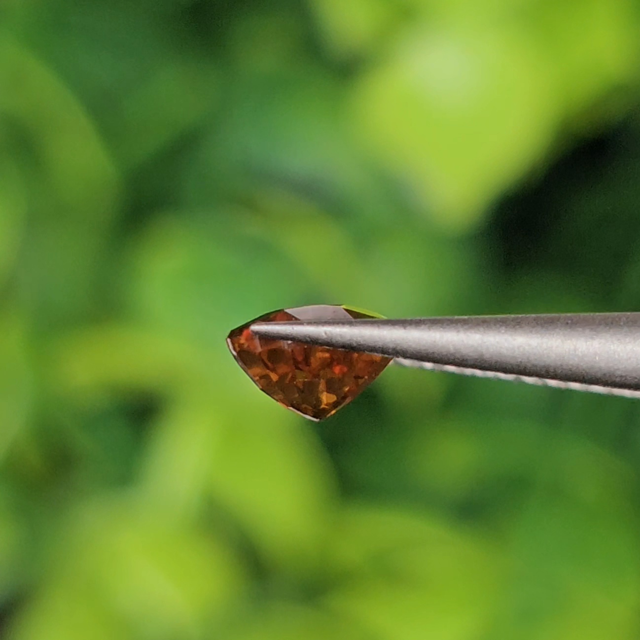 พลอย บุษราคัม yellow sapphire 1.00 กะรัต (Cts.) พลอยแท้ อัญมณีมงคลประจําวันเกิด เครื่องประดับพลอย