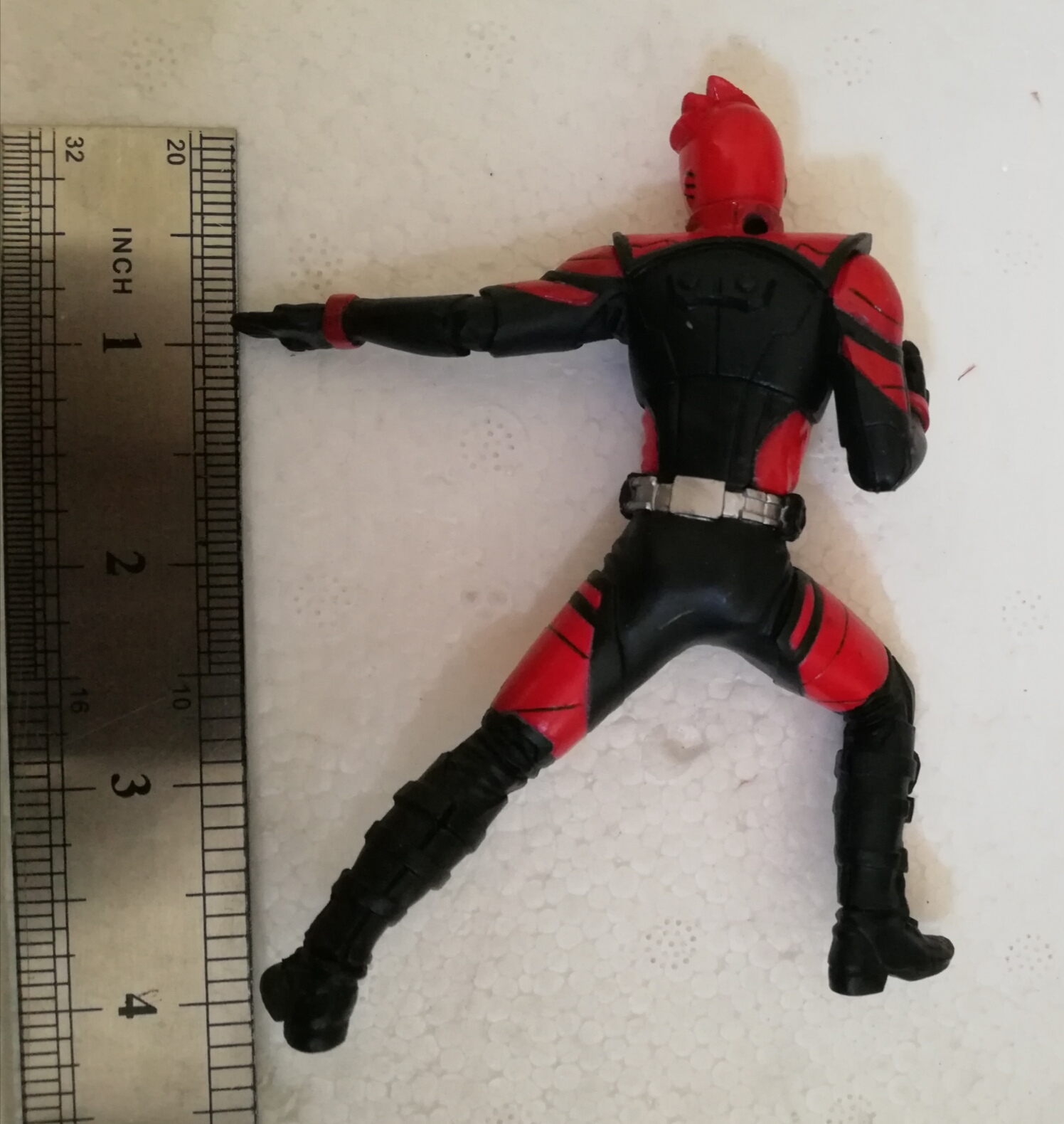 มีหลายภาพ, ** ขาดผ้าพันคอ,แคนดี้ทอย HDM ตัวพิเศษหายากมาก เป็นชุดพิเศษที่เคยขายในแพค ตัว อะกิบะ เรด Akiba Red จาก "ขบวนไม่เป็นทางการ อะกิบะเรนเจอร์ " สูงราว 11ซม.รายละเอียดสวยงาม