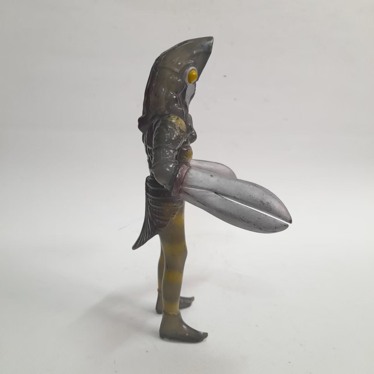 ซอฟ 6.5-7นิ้ว มีหลายภาพ มนุษย์ดาวบัลตั้น ตัวพิเศษ ตัวใส ทำสี จาก อุลตร้าแมน1 มือสองสภาพดี มีรอยบ้าง ค่อนข้างหายาก