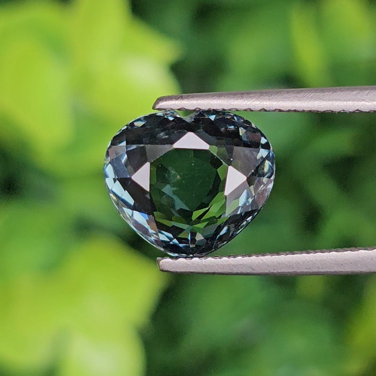 พลอย ทัวร์มาลีน (Tourmaline) 3.27 กะรัต (Cts.) พลอยแท้ อัญมณีมงคลประจําวันเกิด เครื่องประดับพลอย