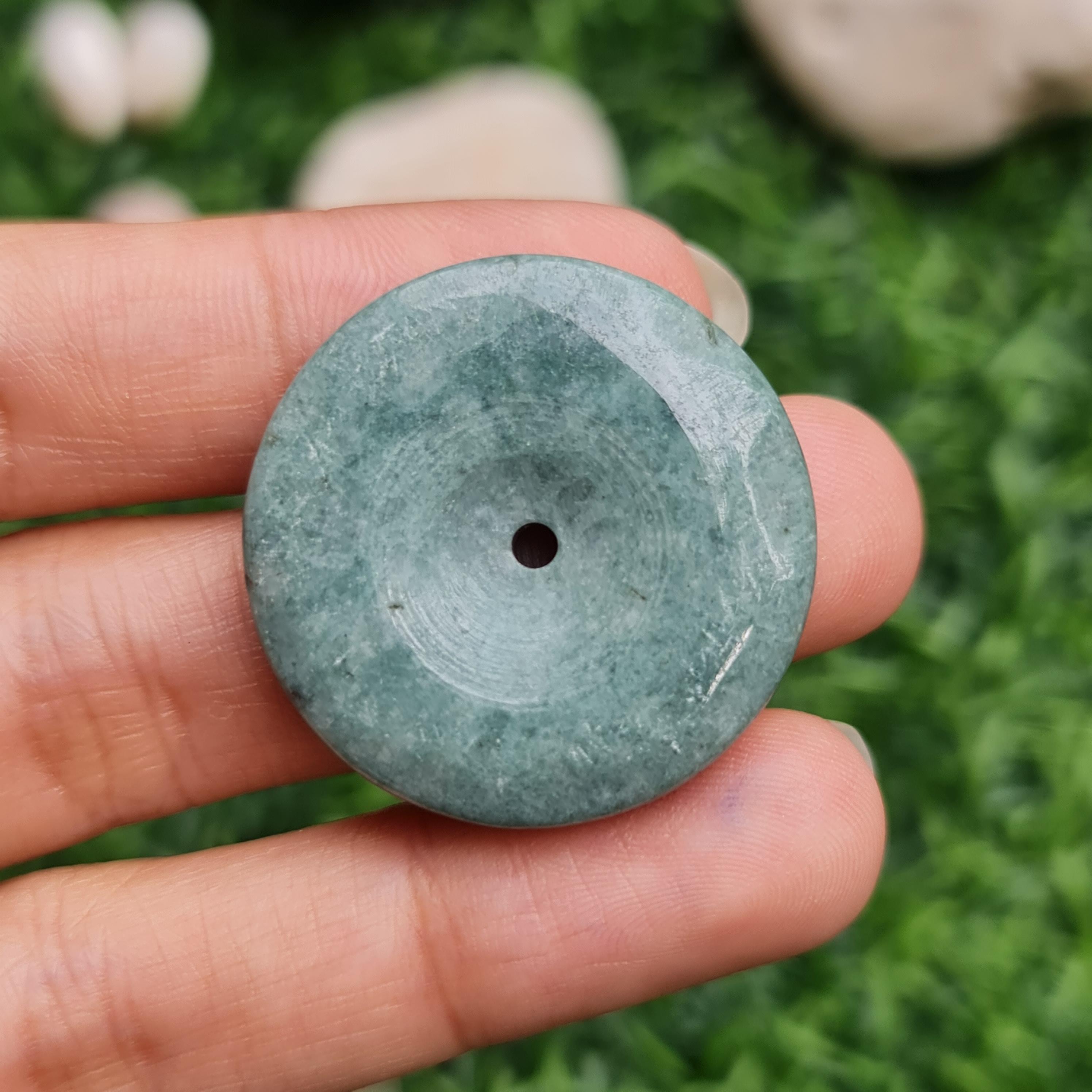 หยก พม่า แท้ Jade จี้โดนัทหยก (Bi-dise jadeite) พม่า (Myanmar) 68.74 กะรัต (Cts.)