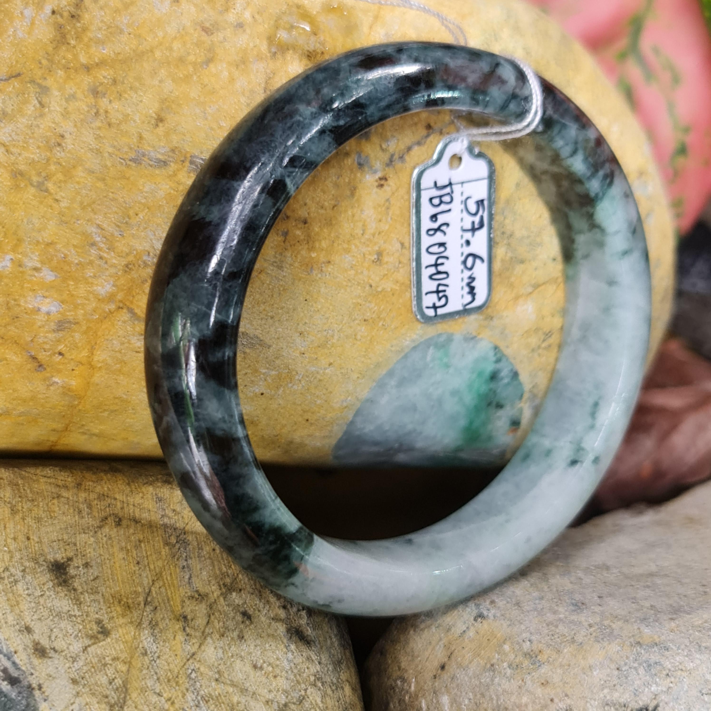 JB6804047 หยก พม่า แท้ Jade กำไลหยก 57.6 มม. (Jadeite bracelet) พม่า (Myanmar)