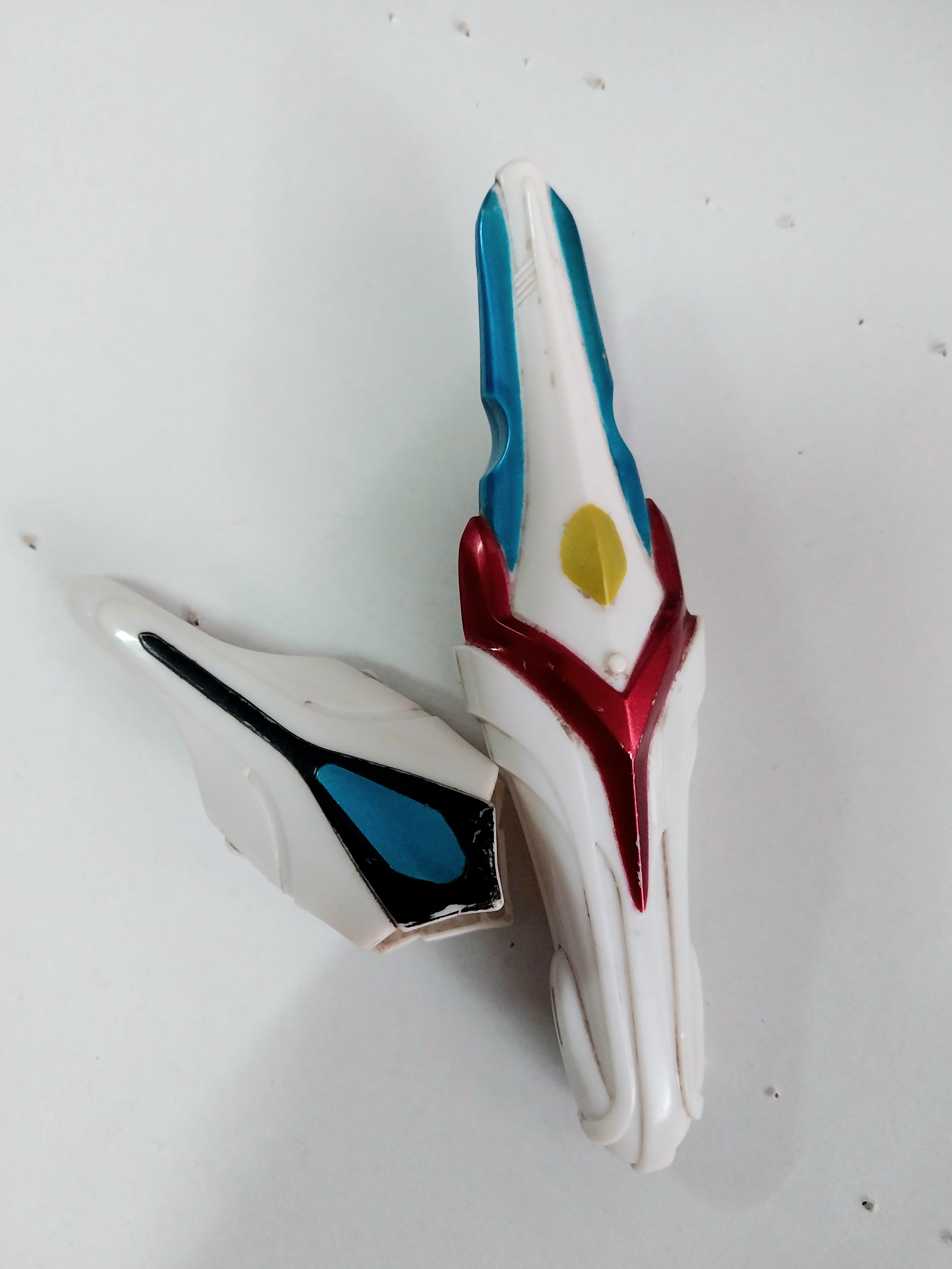 มือ2 ไม่่มีกลไกและอุปกรณ์ไฟฟ้า มีรอยสีถลอกบ้าง,ปลอกปิดแน่นแต่ขยับได้บ้าง, อุปกรณ์แปลงร่าง อุลตร้าแมนเนกซัส อีโวทรัสเตอร์ รุ่นแคนดี้ทอย