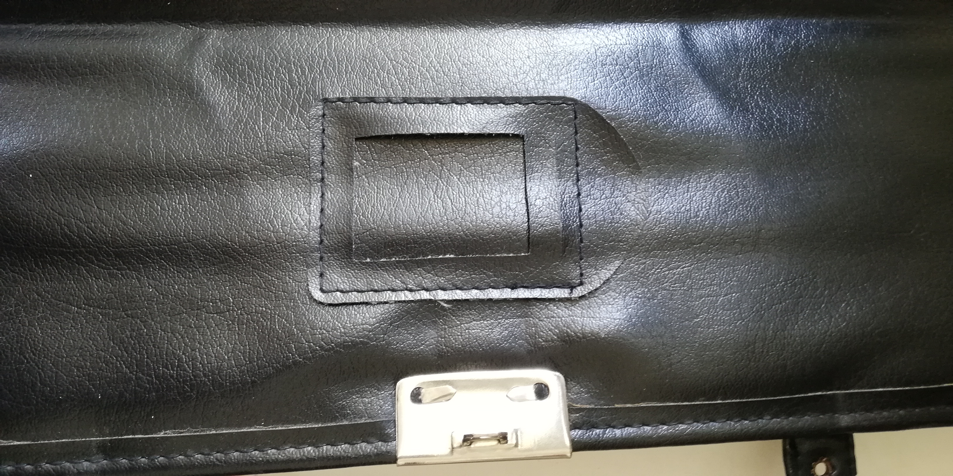 ของสะสมเก่า กระเป๋านักเรียน จาก โรงเรียนดาราสมุทร ศรีราชา **มีตำหนิโปรดตรวจสอบทุกภาพ