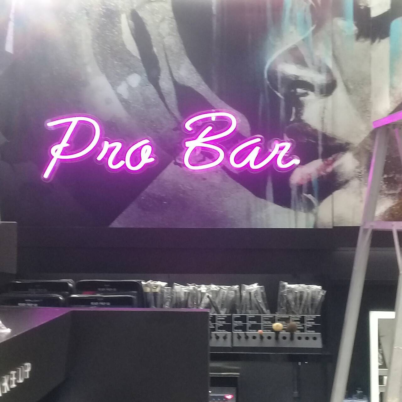 ป้ายไฟนีออนดัด สีพาสเทล #ProBar #ป้ายชื่อร้าน #ไฟดัดภาษาอังกฤษ #ไฟสไตล์มินิมอล #ไฟดัดวินเทจ