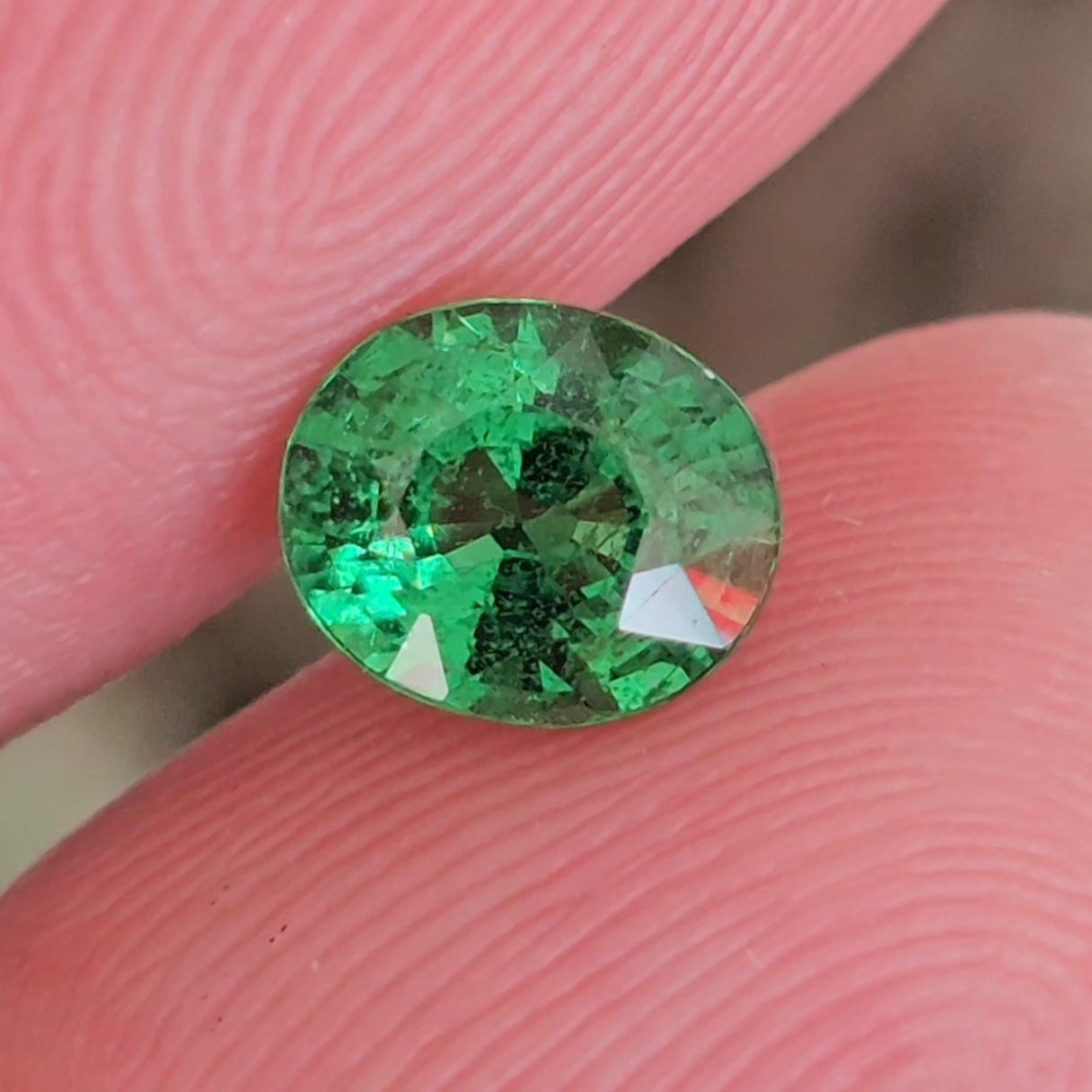 พลอย ซาโวไรท์ Tsavorite Garnet 1.06 กะรัต (Cts.) ดิบ Unheated พร้อมใบเซอร์ อัญมณีมงคลประจําวันเกิด เครื่องประดับพลอย