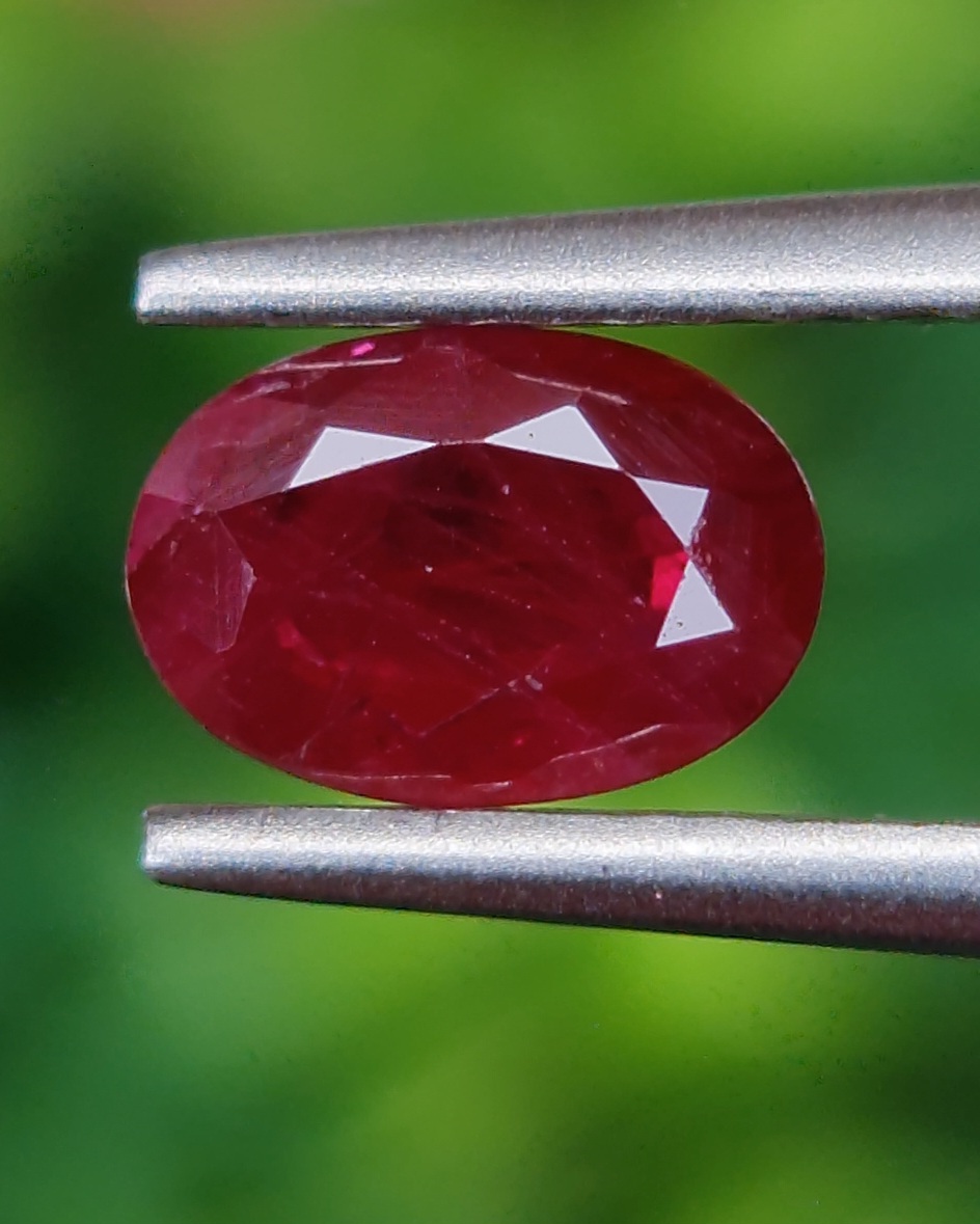 พลอย ทับทิม พม่า (Burmese Ruby Sapphire) 0.77 กะรัต พร้อมใบเซอร์ พลอยแท้ อัญมณีมงคลประจําวันเกิด เครื่องประดับพลอย