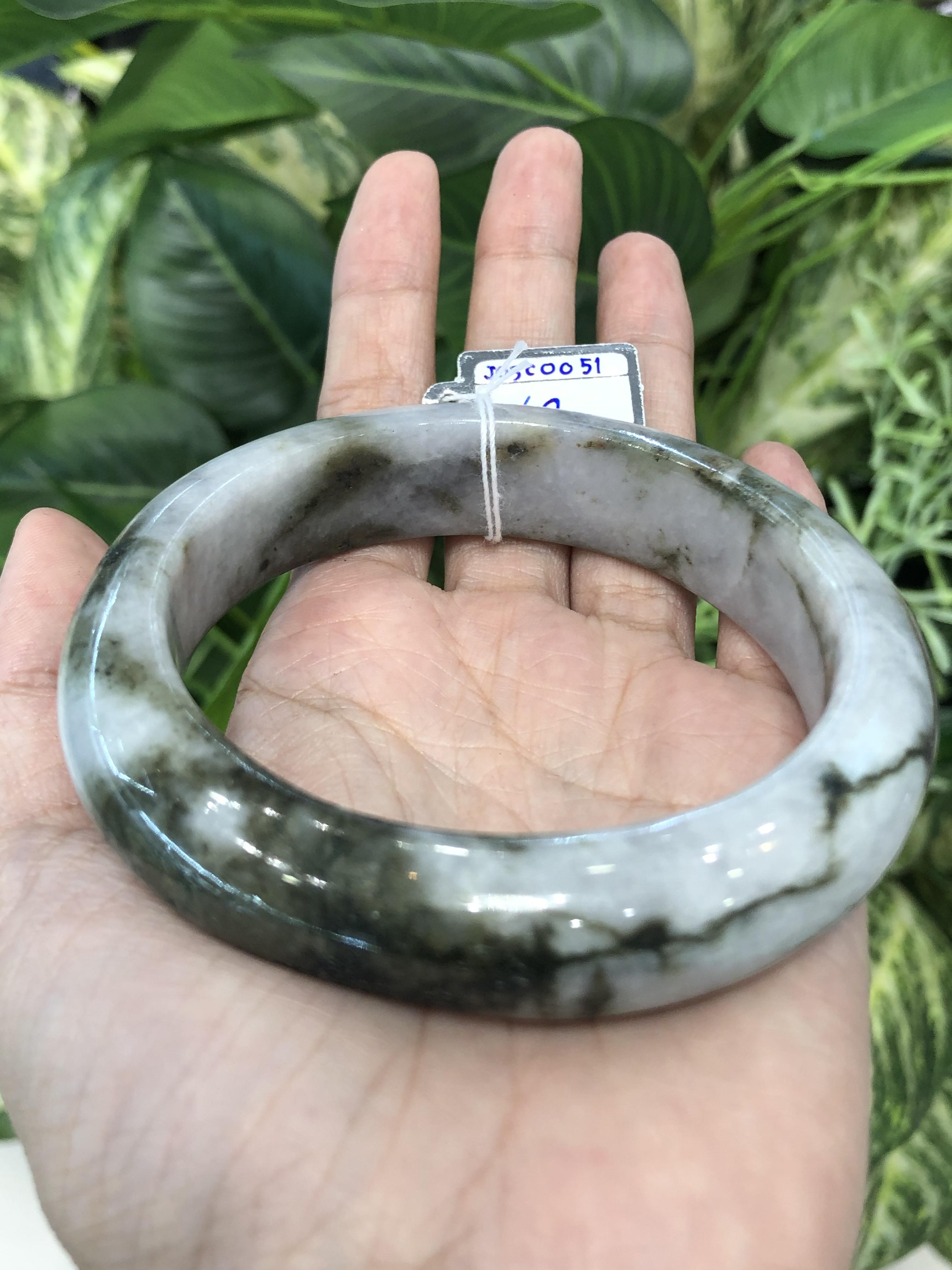 J05C0051 หยก พม่า แท้ Jade กำไลหยก 60 มม (Jade bracelet) พม่า (Myanmar)