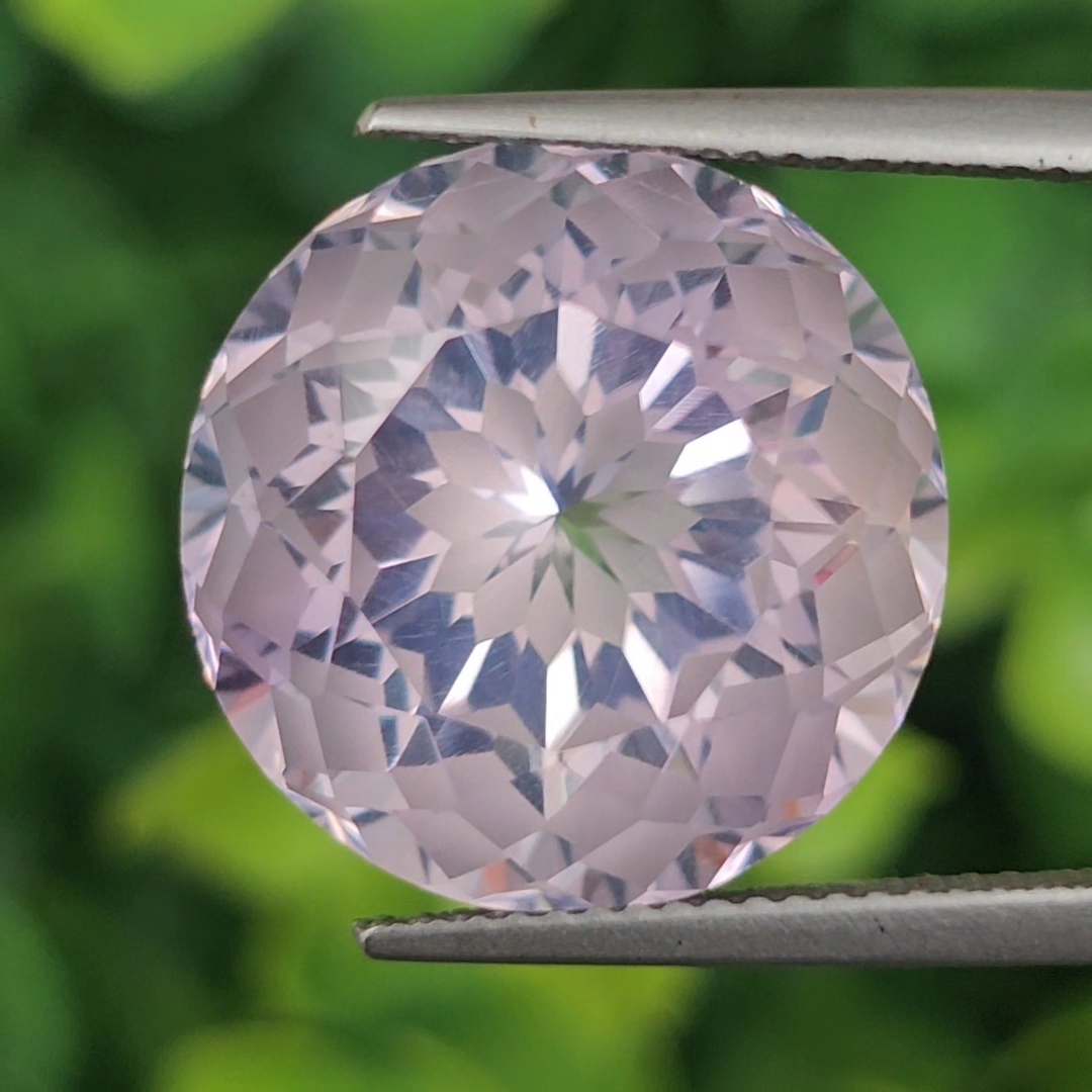 พลอย ลาเวนเดอร์ ควอตซ์ Lavender Quartz 27.72 กะรัต (Cts.) พลอยแท้ อัญมณีมงคลประจําวันเกิด เครื่องประดับพลอย