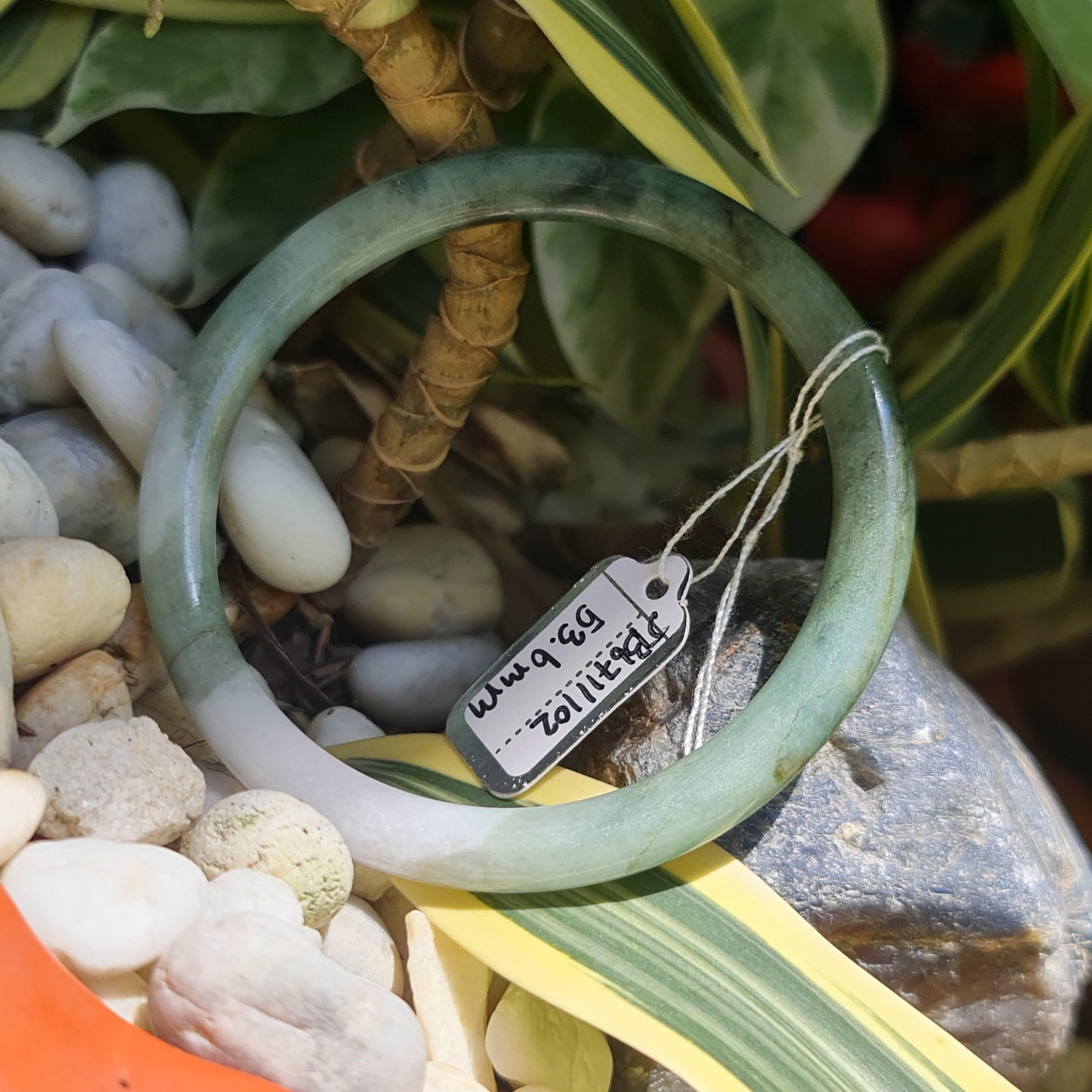 JB6711102 หยก พม่า แท้ Jade กำไลหยก 53.6 มม. (Jadeite bracelet) พม่า (Myanmar)