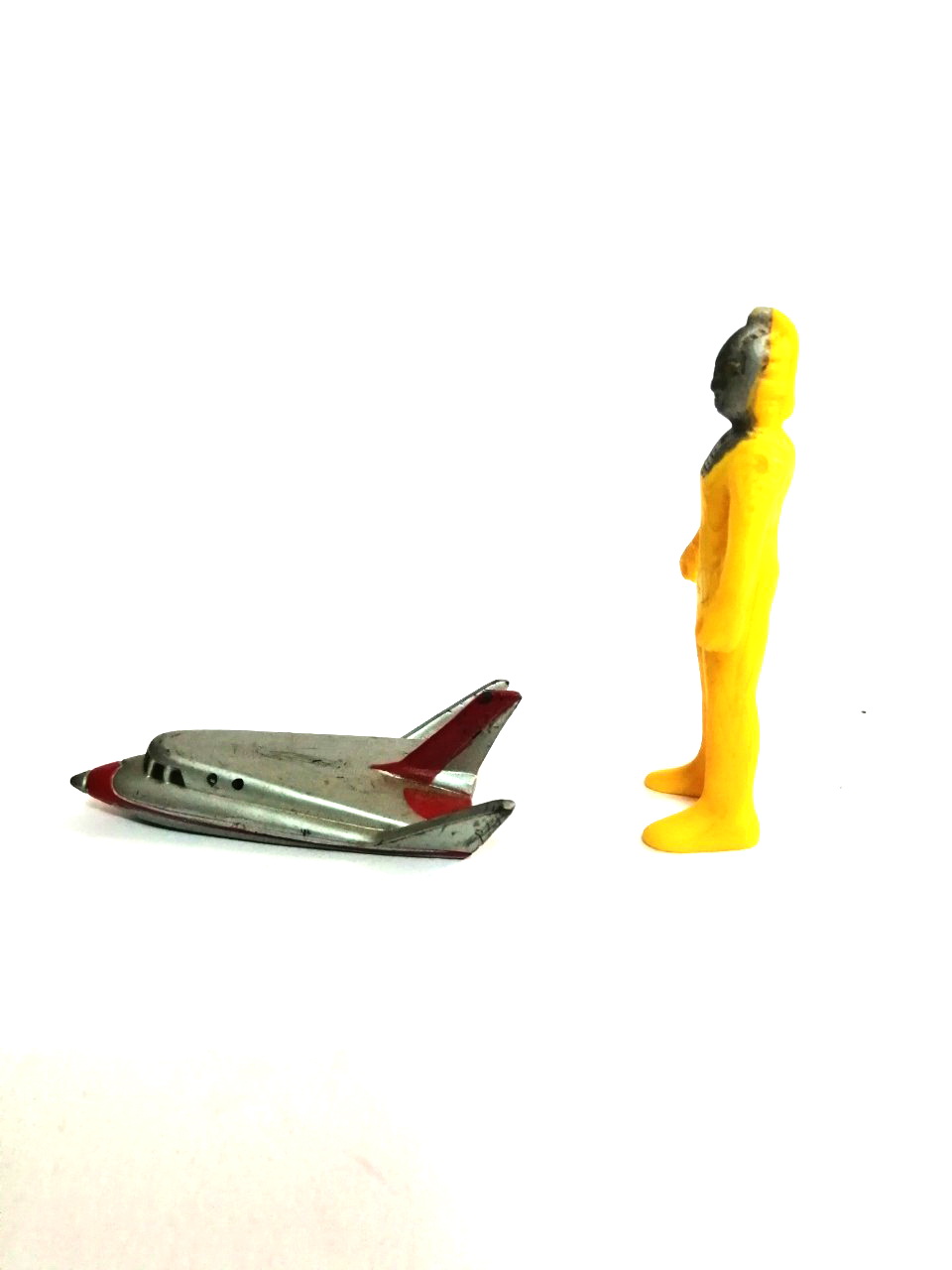 ตุ๊กตา อุลตร้าเซเว่น แถมขนม งานไทย กับ ยานบินในอุลตร้าแมน ขายคู่ Ultra Seven+Aircraft in Ultraman ขนาดตามภาพ