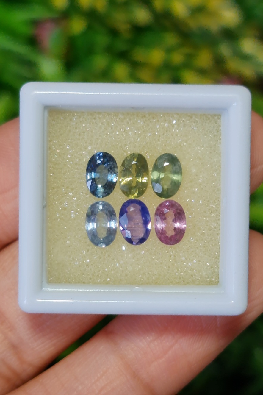พลอย แฟนซี แซฟไฟร์ Fancy Sapphire 6 เม็ด 1.89 กะรัต (cts.) พลอยแท้ อัญมณีมงคลประจําวันเกิด เครื่องประดับพลอย