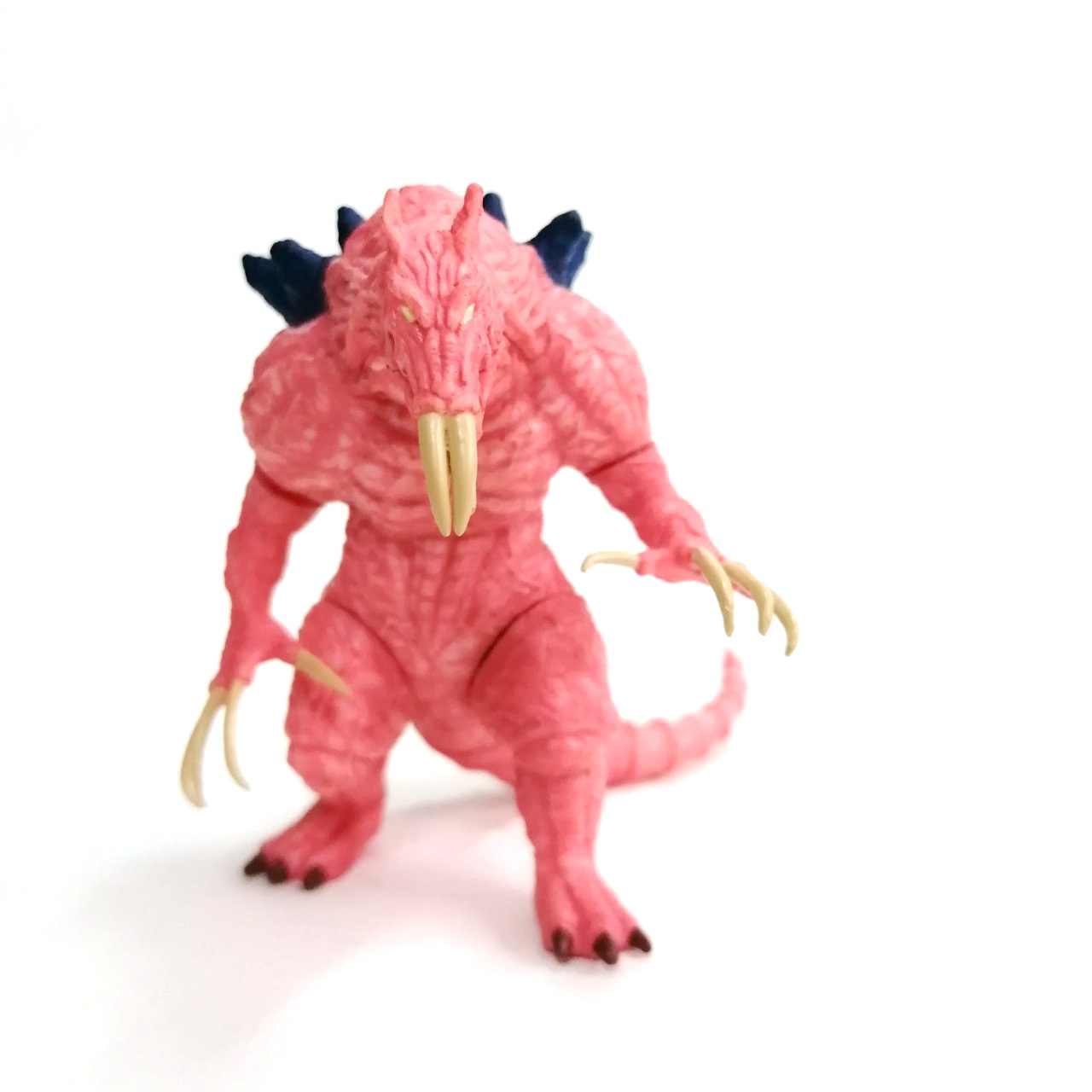 ของสะสม กาชาปอง สัตว์ประหลาด นอสฟารุ จากอุลตร้าแมนเนกซัส ขนาด 3.5 นิ้ว