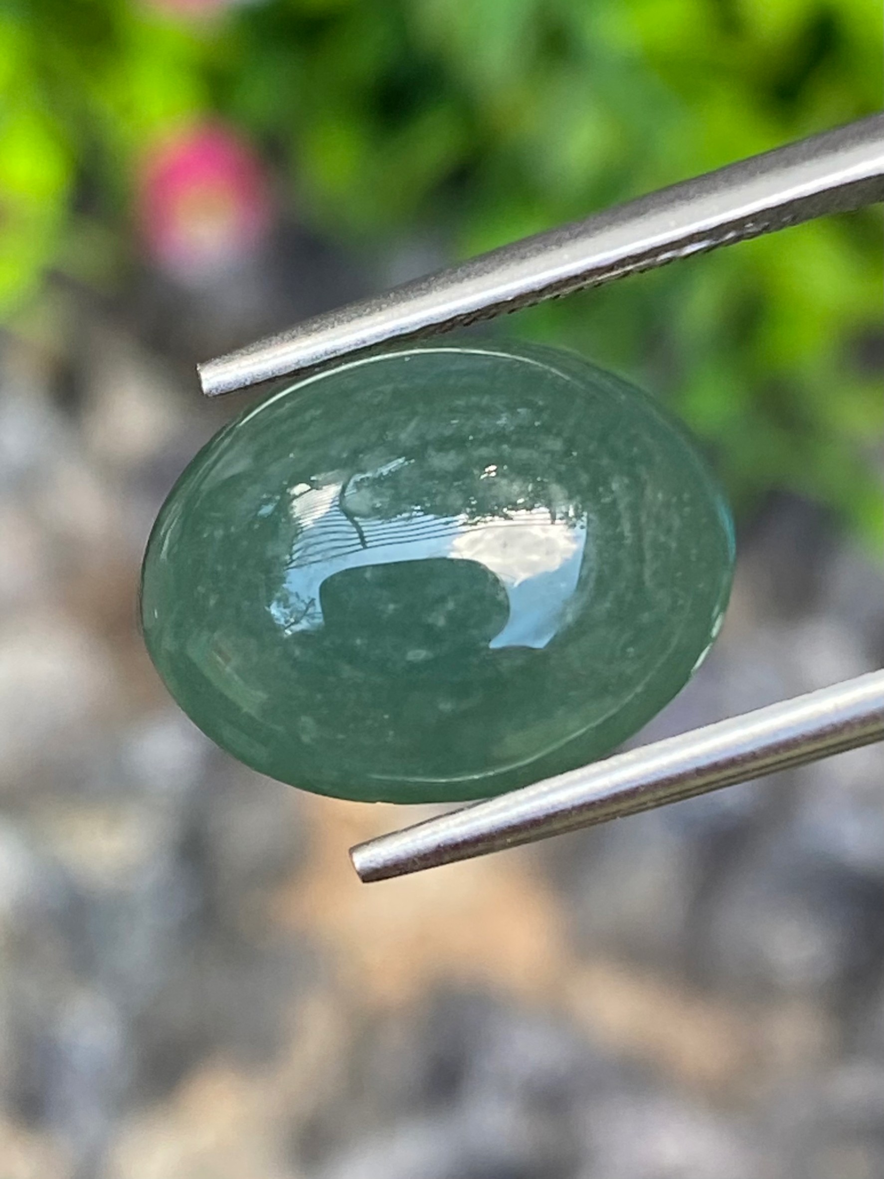หยกพม่าเจียรนัย (Burmese jade ) 7.75 กะรัต หยกแท้ อัญมณีมงคลประจําวันเกิด เครื่องประดับหยก