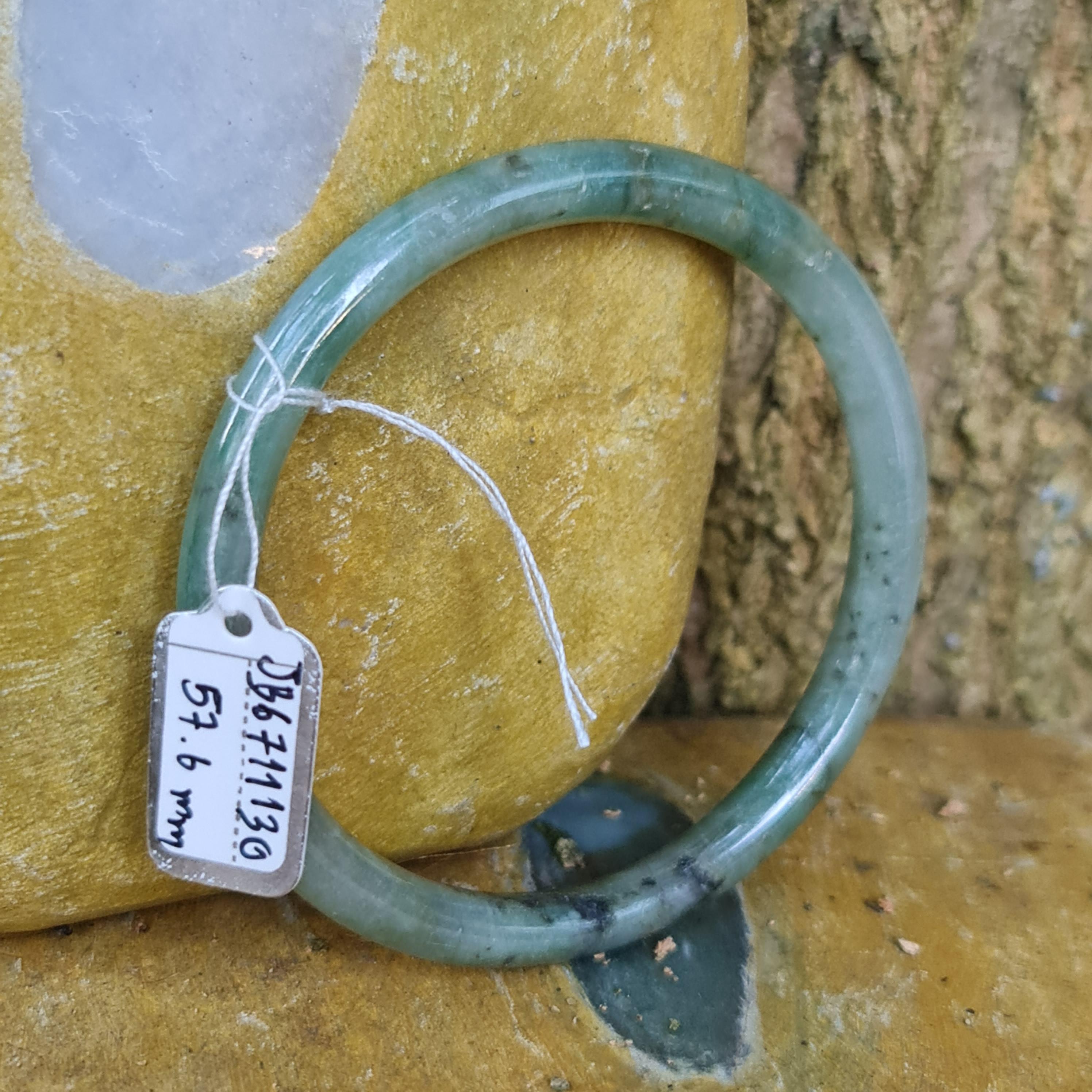 JB6711130 หยก พม่า แท้ Jade กำไลหยก 57.6 มม. (Jadeite bracelet) พม่า (Myanmar)