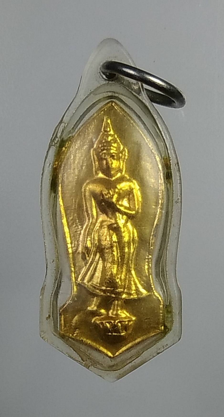 A815 เหรียญพระปางลีลา หลังนางกวัก พิมพ์เล็ก ไม่ทราบที่ครับ