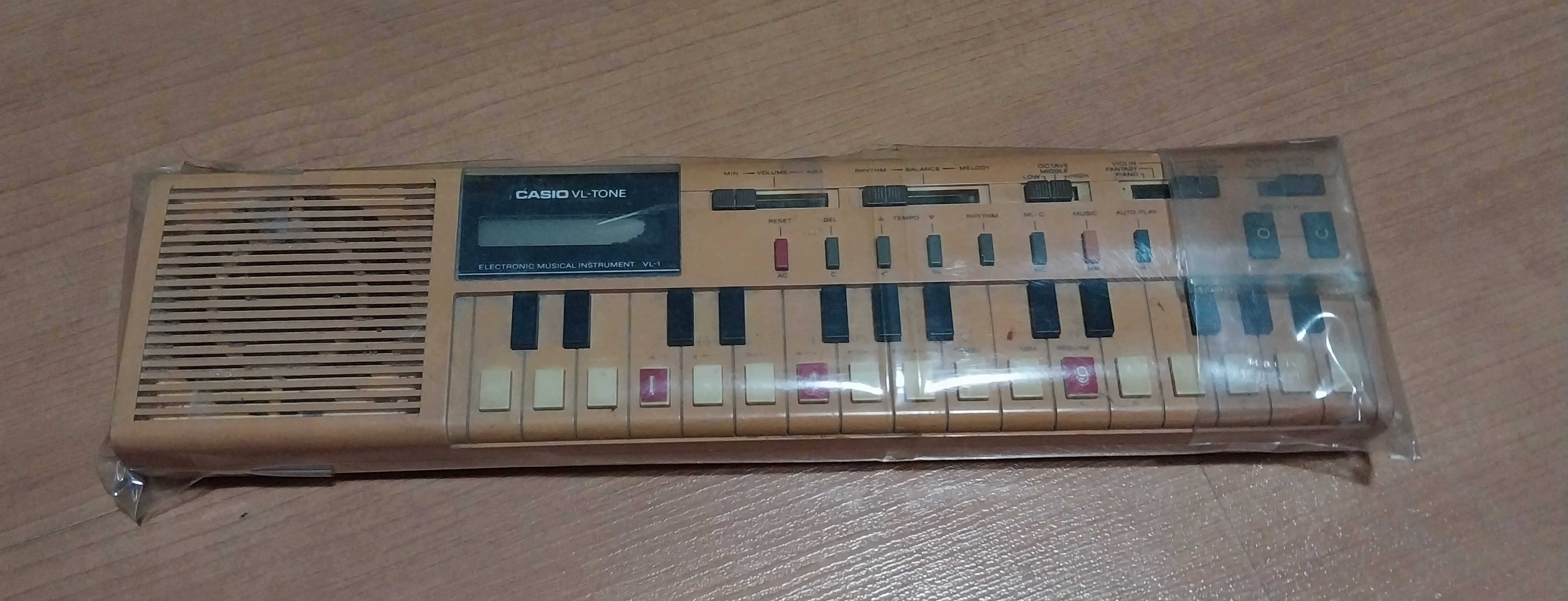 ของสะสมเก่า***สำหรับสะสม ใช้งานไม่ได้ อิเลคโทน คีย์บอร์ด คาสิโอโทน Casio