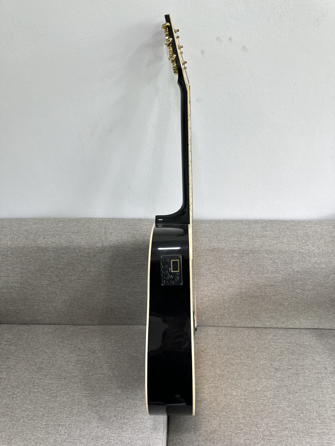 Guitar กีต้าร์โปร่งไฟฟ้า Enya รุ่น Ed18 EQ