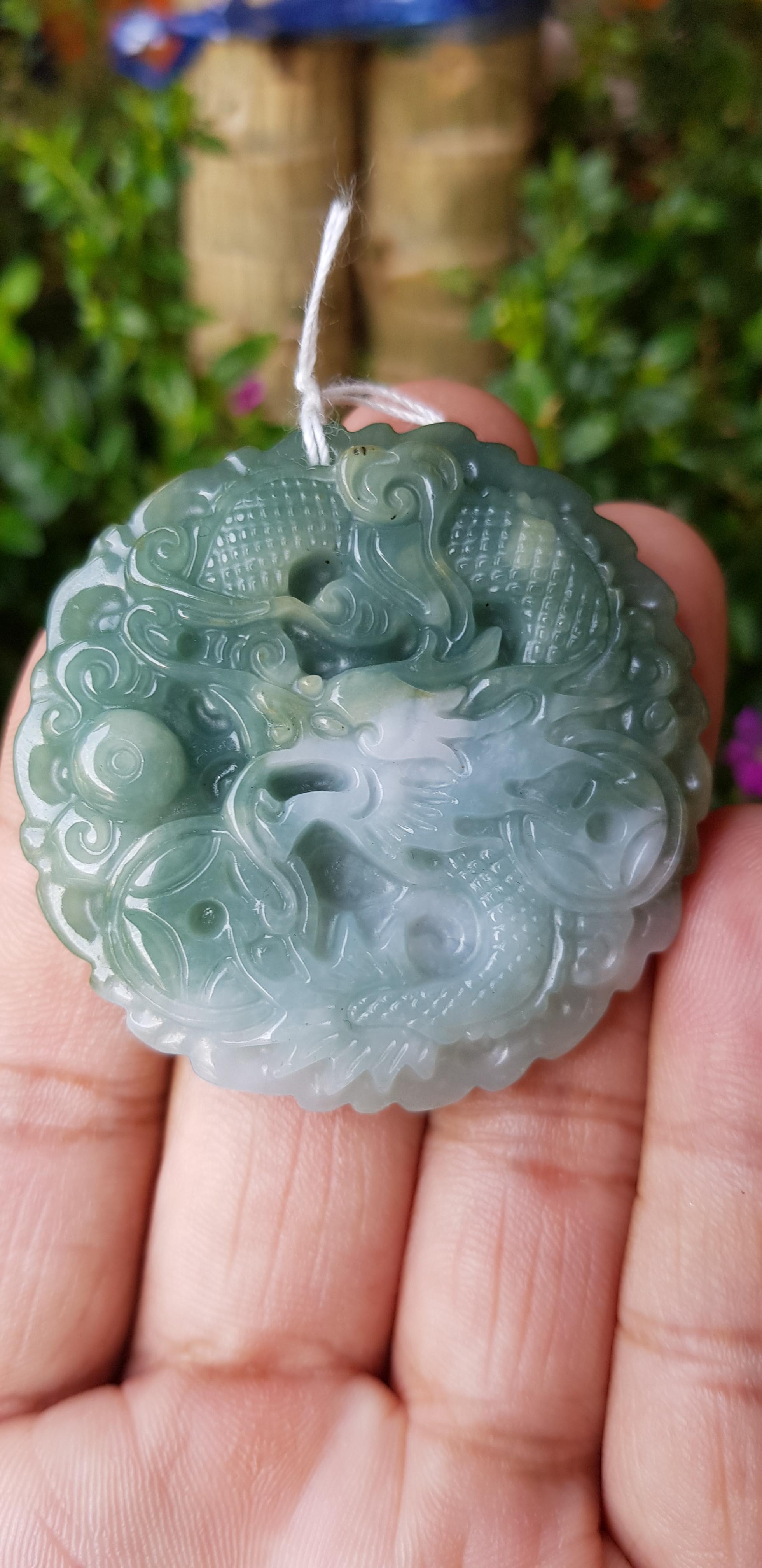 หยก พม่า แท้ Jade จี้หยก (jadeite) แกะสลักรูปมังกร ดิบ ไม่ผ่านการปรับปรุง (Type A) พม่า (Myanmar)
