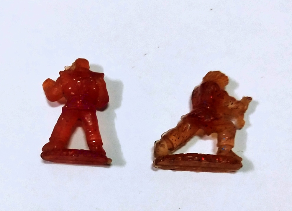 ของสะสม ตุ๊กตุ่น 1 นิ้ว แถมขนม ชุด สตรีทไฟท์เตอร์ 2 ตัว : ริว ,เคน Street Fighter toys: Ryu,Ken