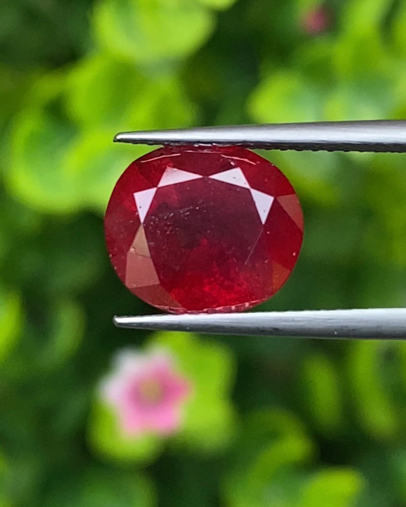 พลอย ทับทิม Ruby sapphire 4.47 กะรัต พร้อมใบเซอร์ พลอยแท้ อัญมณีมงคลประจําวันเกิด เครื่องประดับพลอย