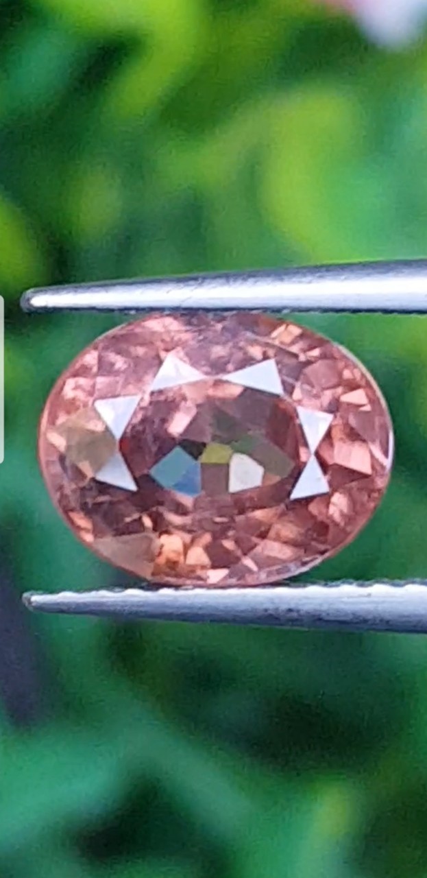 พลอย เพทาย Natural Zircon 3.19 กะรัต (Cts.) พลอยแท้อัญมณีมงคล ประจําวันเกิด เครื่องประดับพลอย