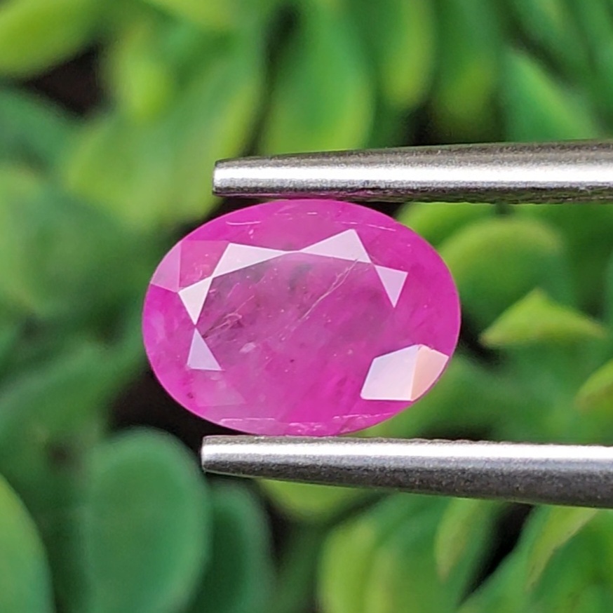 พลอย ชมพู พิ้ง แซฟไฟร์ Pink Sapphire 1.02 กะรัต (Cts.) พลอยแท้ อัญมณีมงคลประจําวันเกิด เครื่องประดับพลอย