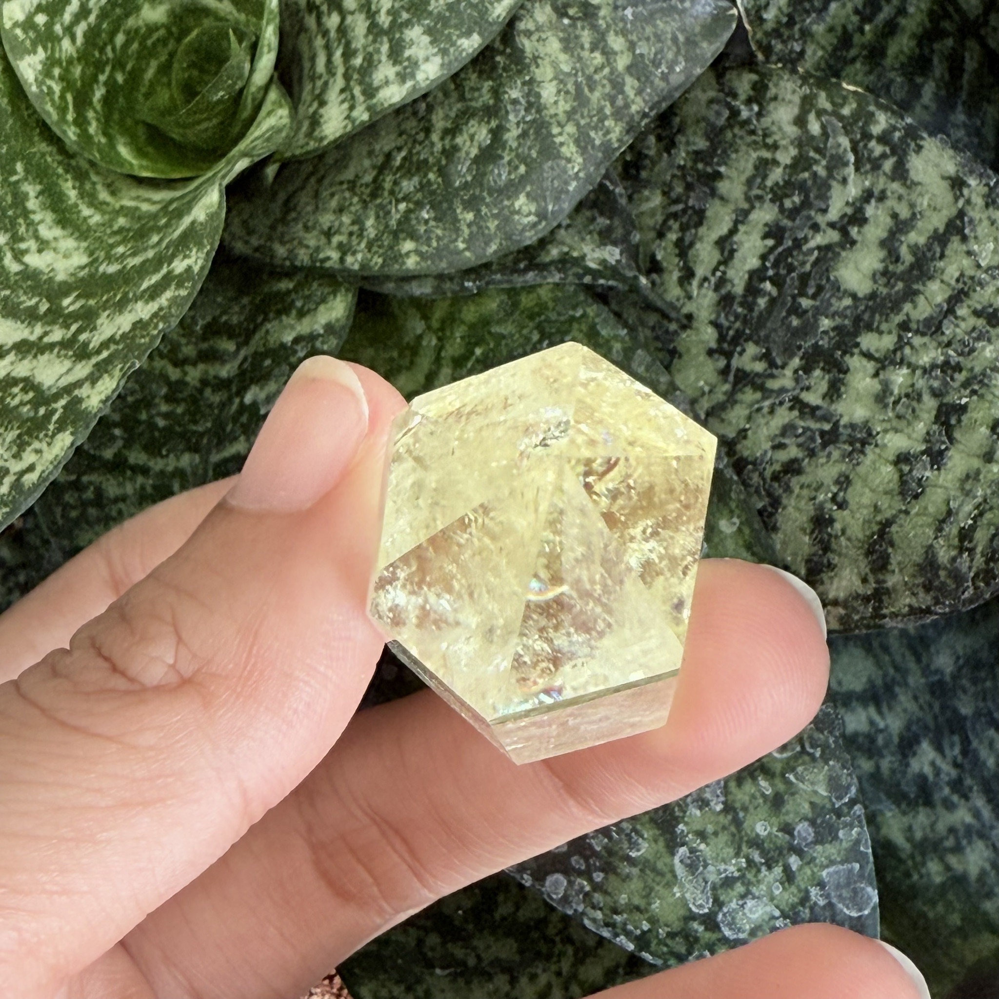 ก้อน ผลึก ซิทริน Citrine 187.82 กะรัต (Cts.) พลอยแท้ อัญมณีมงคลประจําวันเกิด เครื่องประดับพลอย