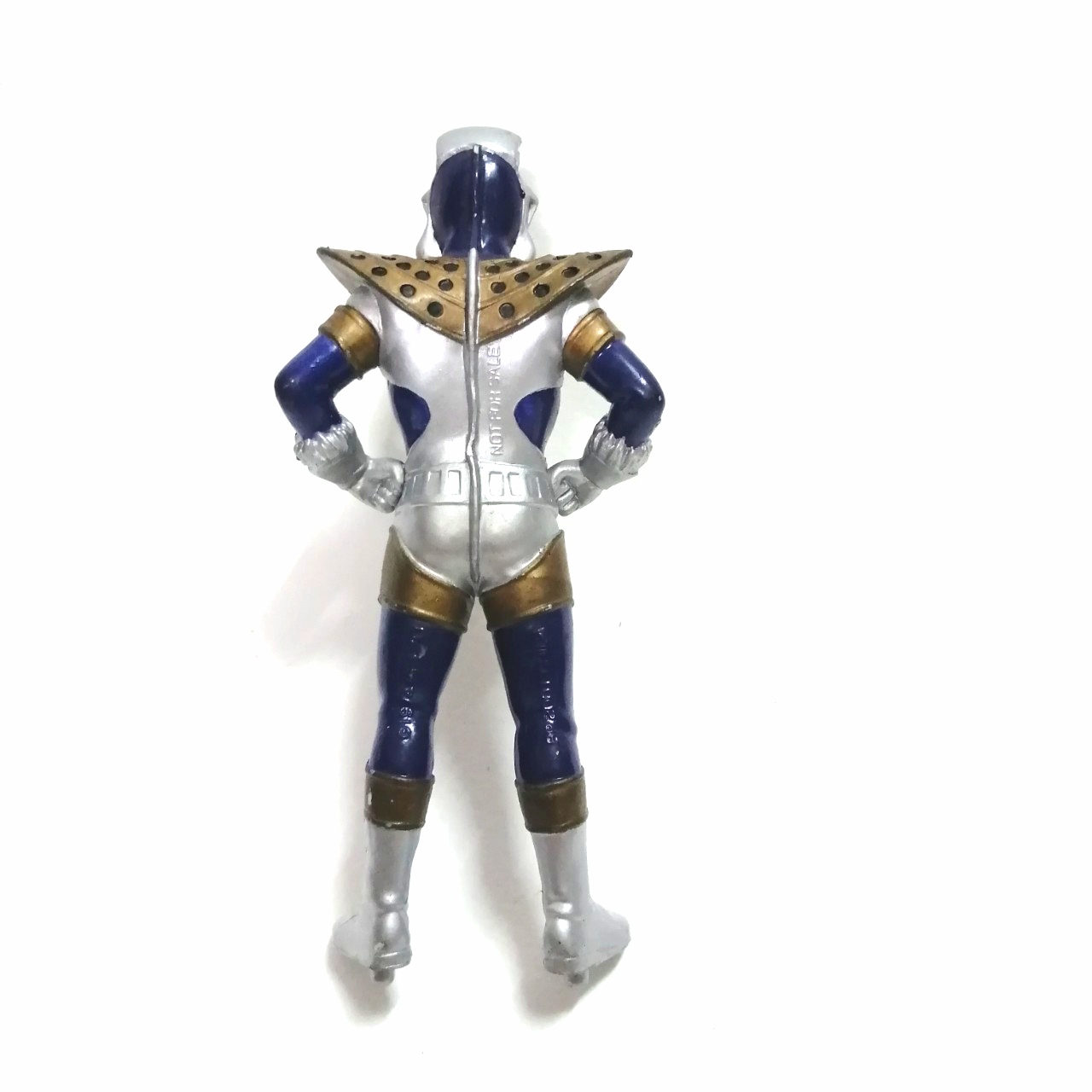 ตัวยางตัน อุลตร้าแมนคิงส์ เวอร์ชั่นเก่า ชุดยืนฐาน( ไม่มีฐาน) งานเก่าสภาพดีไม่มีฐาน ขนาดตามรูป