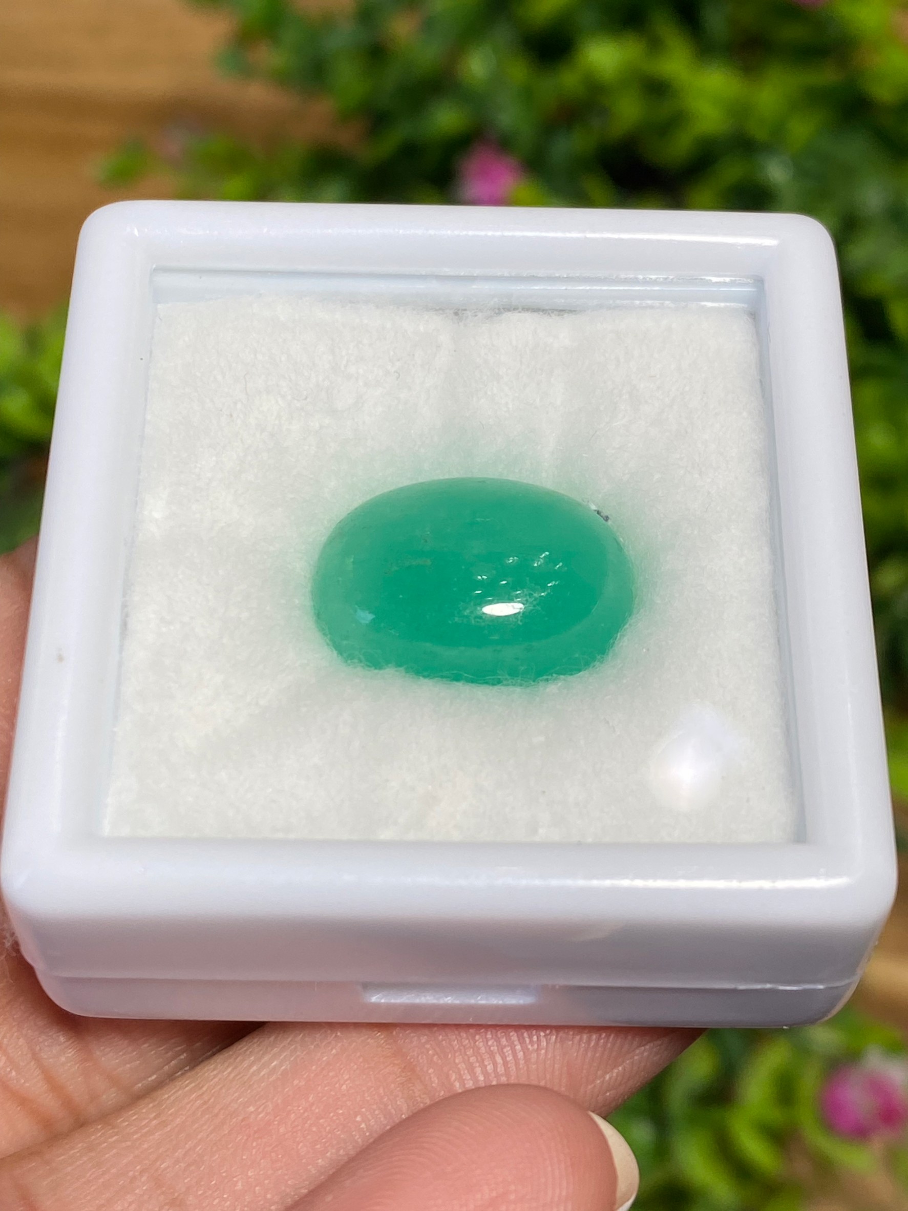 พลอย มรกต โคลัมเบีย Colombian Emerald 9.81 กะรัต (Cts.) พร้อมใบเซอร์ พลอยแท้ อัญมณีมงคลประจําวันเกิด เครื่องประดับพลอย