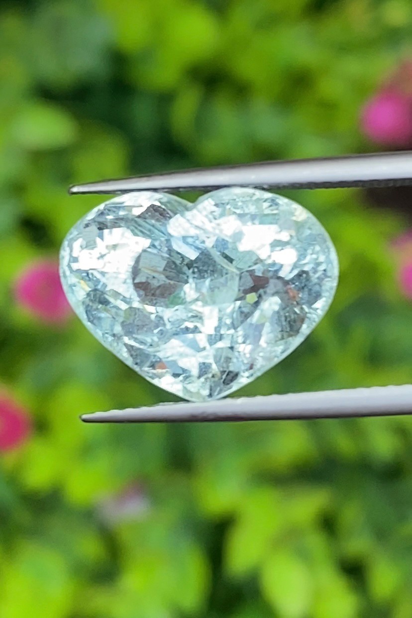 พลอย อความารีน Aquamarine 7.63 กะรัต (Cts.) พลอยแท้ อัญมณีมงคลประจําวันเกิด เครื่องประดับพลอย