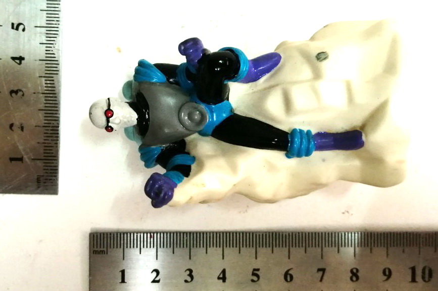 ฟิกเกอร์ยาง ฉีดน้ำ มร.ฟรีสซ์ จากแบทแมน อนิเมชั่น ของพรีเมี่ยม จาก เคเอฟซี ราวปี 1999 ของเก่าเก็บสะสม