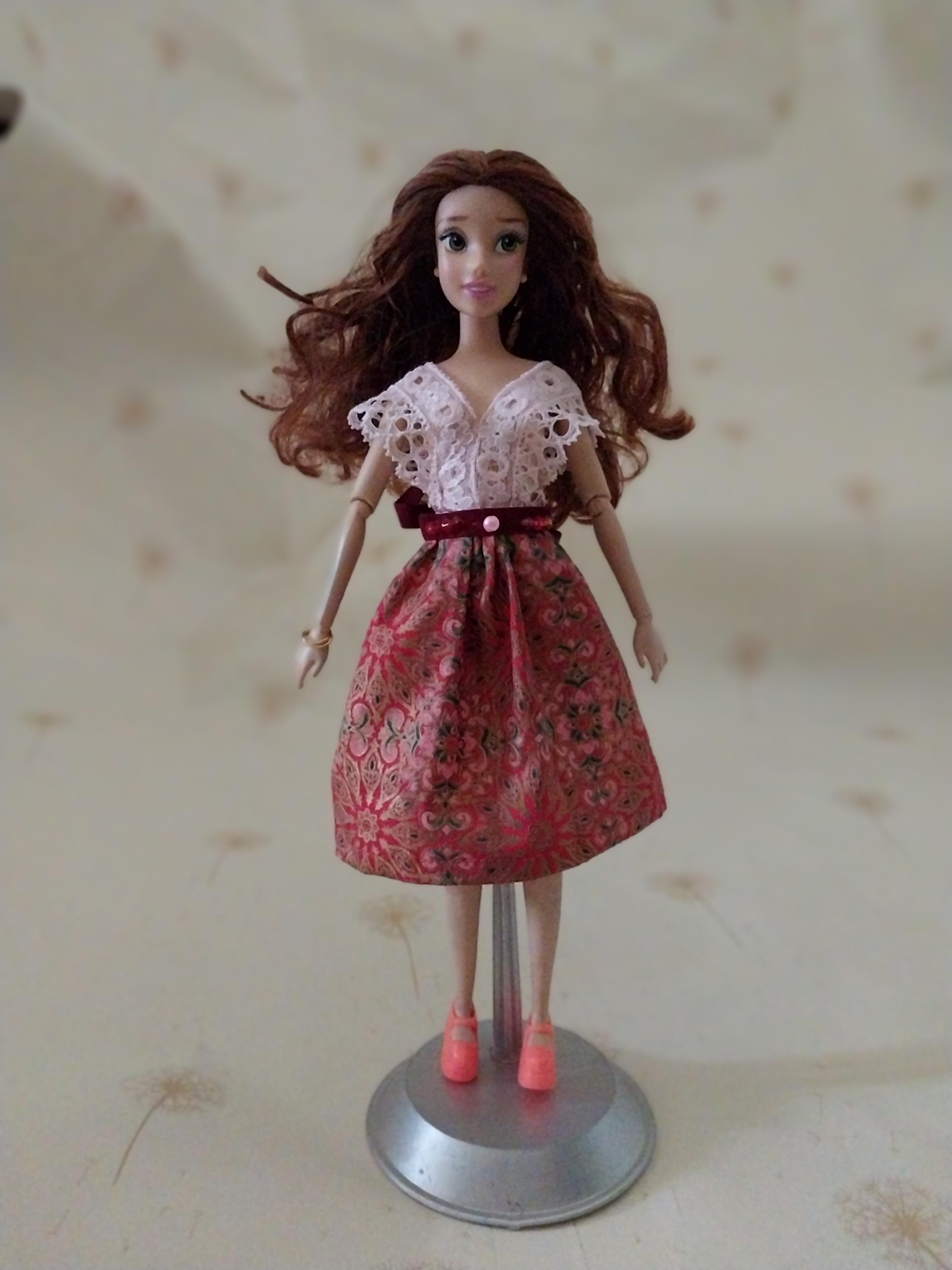 ตำหนิ แขนซ้ายและมือมีรอยสีฟ้า ขามีรอยเปื้อน ตามภาพ,แบลล์ ดิสนีย์ปริ๊นเซส Beauty and the Beast งานแท้ Disney China แขนข้อต่อ ขายาง