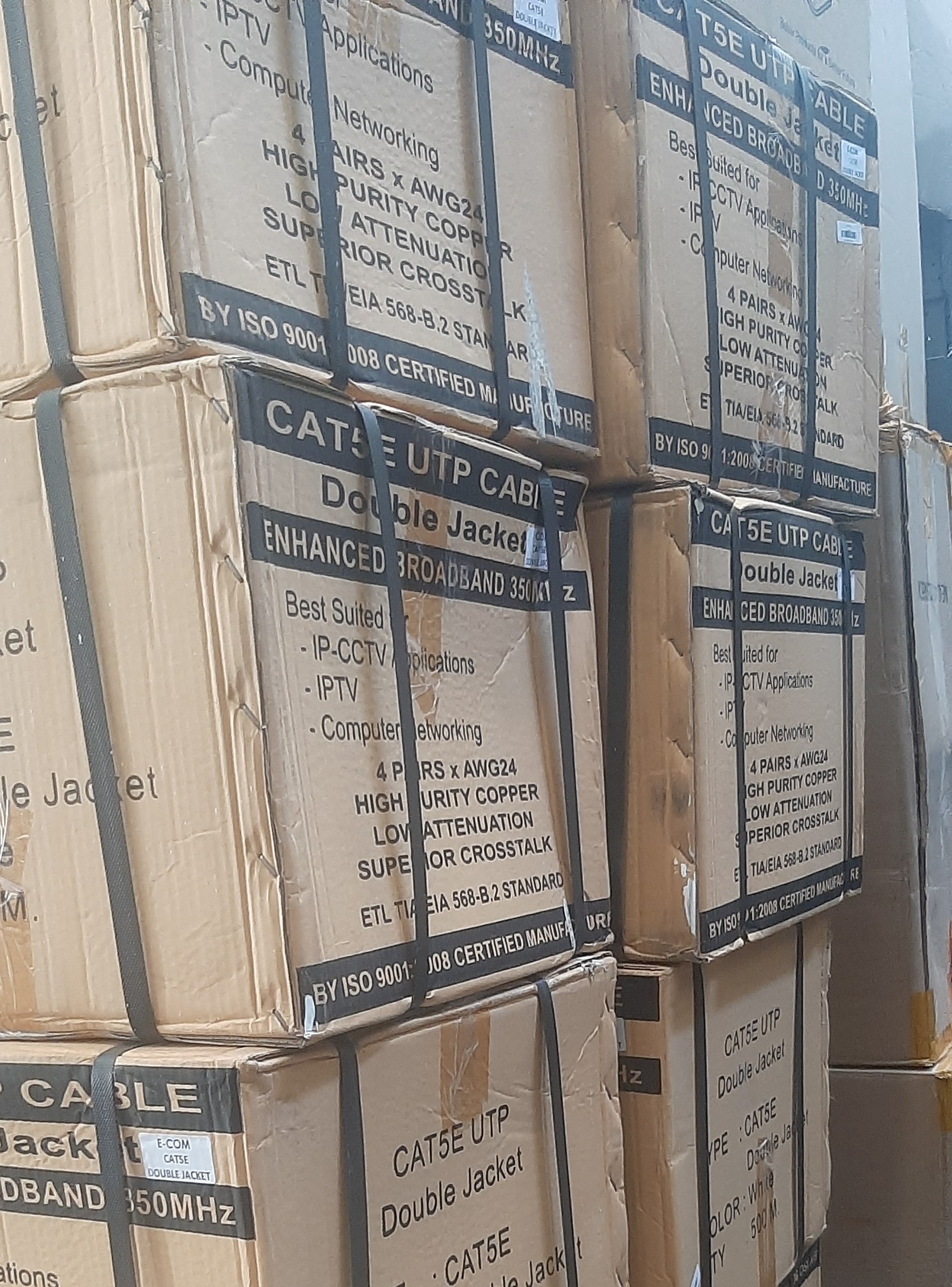 สายแลน Cat5e UTP กล่องใหม่ ยาว 500M.