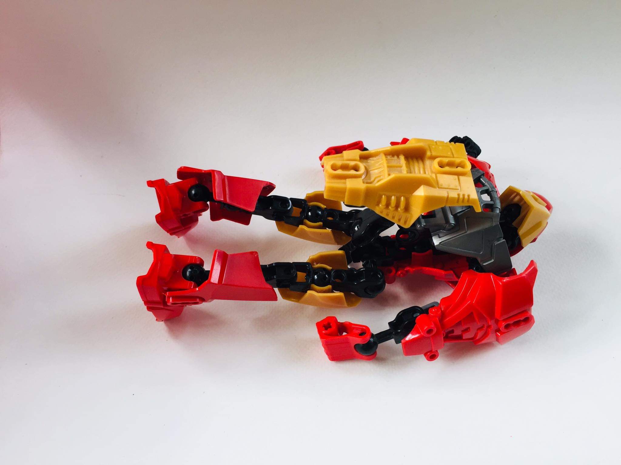 ฟิกเกอร์ ประกอบ เลโก้ ไออ้อนแมน ขนาดตามรูป มือสองสภาพดี มีรอยบ้าง มีเท่าที่เห็นในภาพ