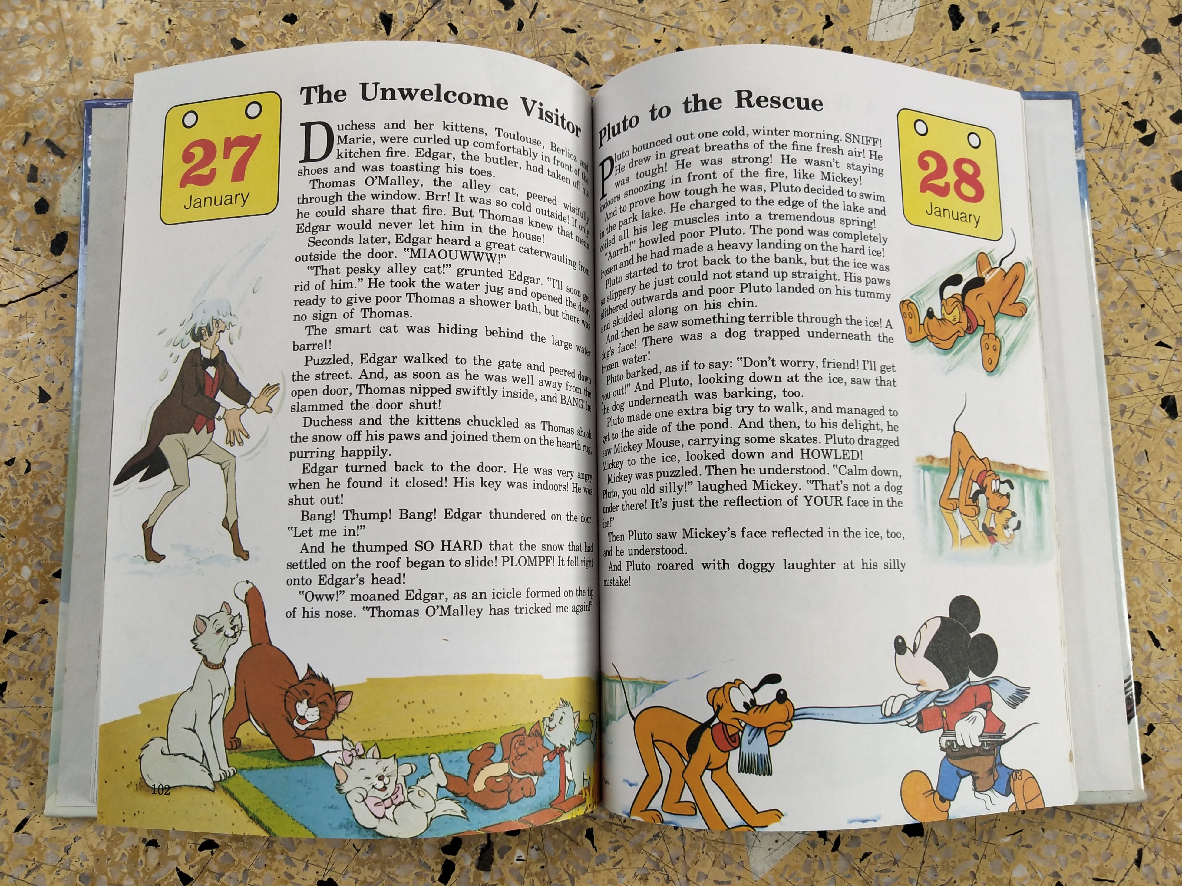 หนังสือภาพการ์ตูนดิสนีย์น่ารัก **หนังสิอเก่า มีตำหนิ โปรดตรวจสอบทุกภาพ ปกแข็ง ฉบับภาษาอังกฤษ เล่าเรื่องราวของทุกวันในฤดูหนาว ผ่านตัวการ์ตูนจากดิสนีย์ Story a Day for every day of the year ,Winter