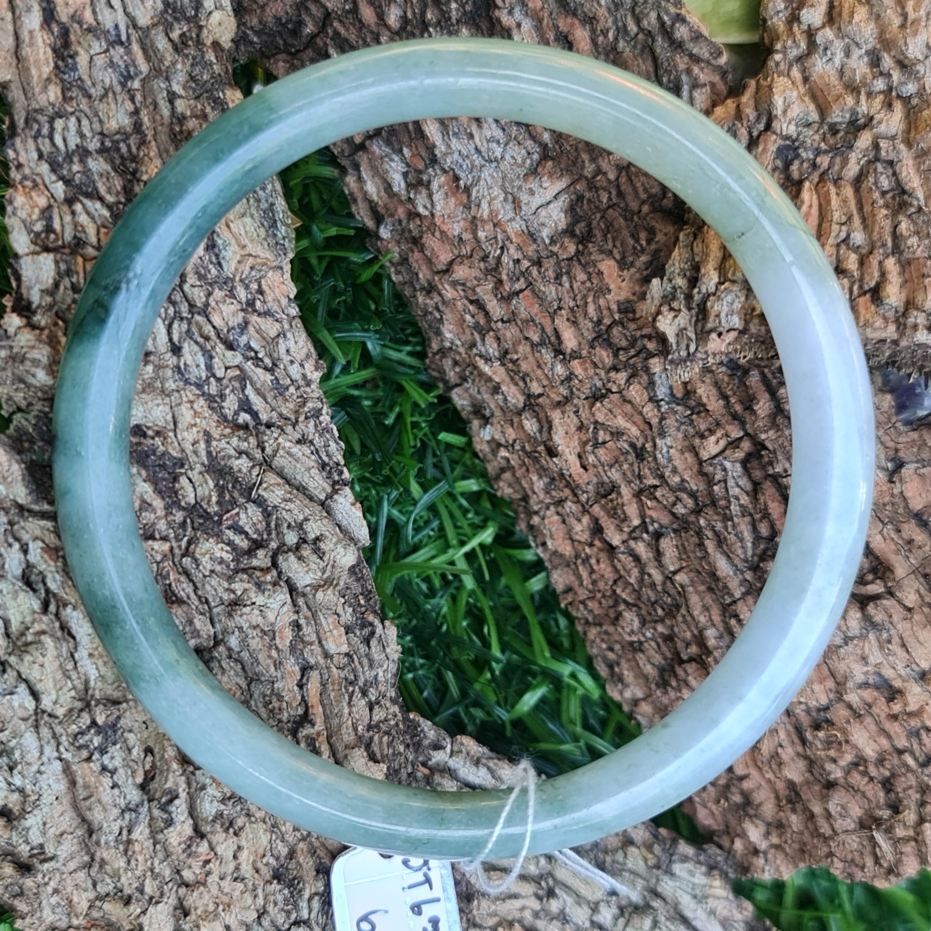 JT6711208 หยก พม่า แท้ Jade กำไลหยก 60.6 มม. (Jadeite bracelet) พม่า (Myanmar)