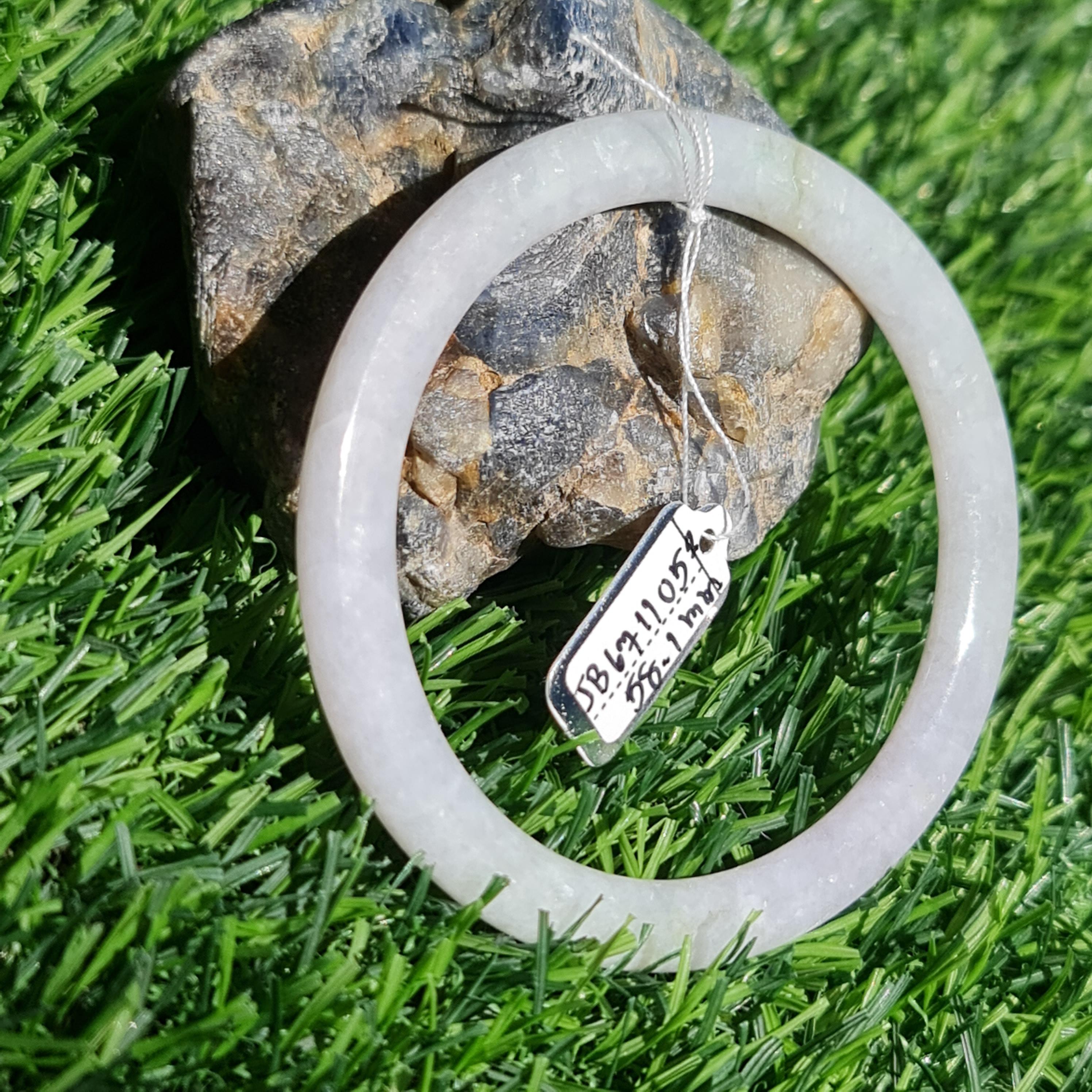 JB6711052 หยก พม่า แท้ Jade กำไลหยก 58.1 มม. (Jadeite bracelet) พม่า (Myanmar)