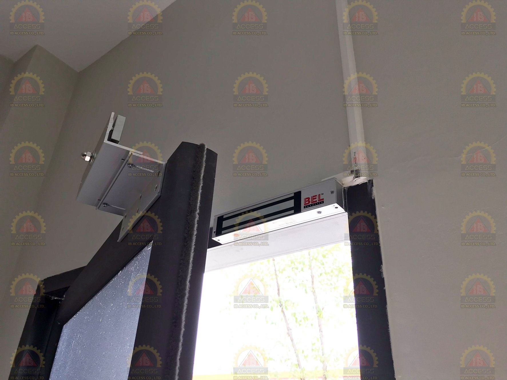 Magnetic Lock 600 lbs. ยี่ห้อ BEL รุ่น 600LED พร้อม LZ Bracket