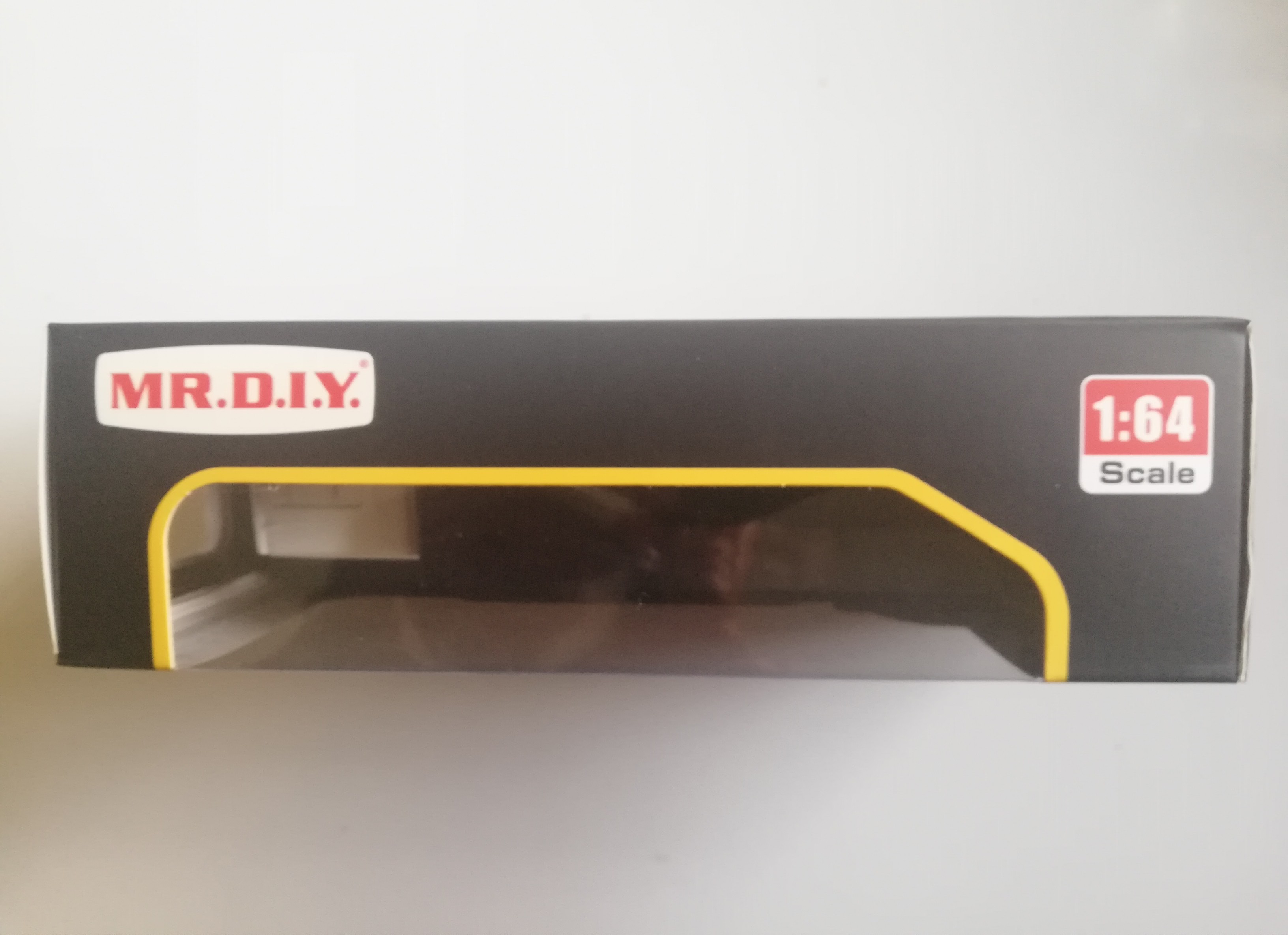 มีหลายภาพ รถบรรทุก ฉลองครบรอบ 1000 สาขา MR.DIY ลิมิตเต็ดเอ็ดดิชั่น