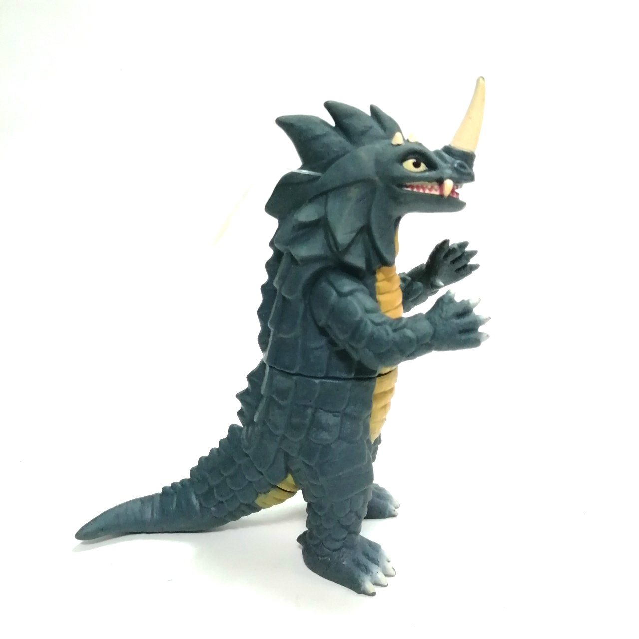 ซอฟ 5 นิ้ว สปาร์คดอลล์ มีสติ๊กเกอร์ สัตว์ประหลาด ซีโกรัส จาก อุลตร้าแมนแจ๊ค BANDAI 2013 CHINA สภาพดี มีรอยบ้าง