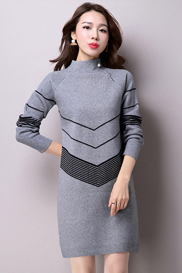 เดรสคอปีน ผ่าซิปแต่งมุก ผ้าไหมพรมวูลหนานุ่มถักลายสวย (12168B)