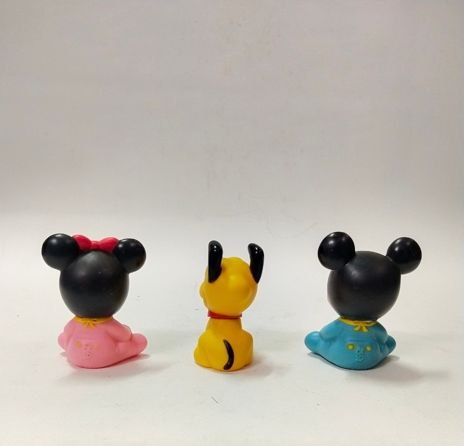 ตุ๊กตายางบีบ เบบี้มินนี่,พลูโต,มิคกี้ ขนาดตามรูป มือสองเก่าเก็บ สภาพดี มีรอยบ้าง ขายทั้งชุด3ตัว