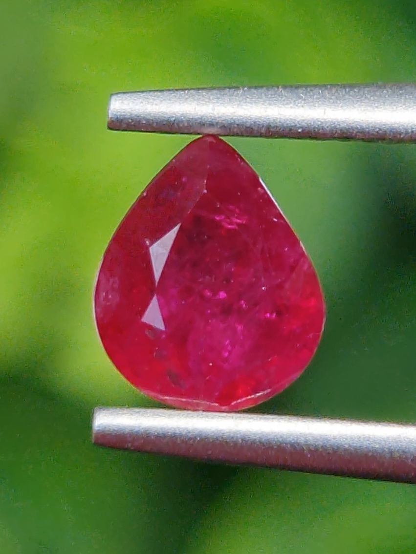 พลอย ทับทิม Ruby sapphire 0.82 กะรัต (Cts.) เผาเก่า VS พลอยแท้ อัญมณีมงคลประจําวันเกิด เครื่องประดับพลอย