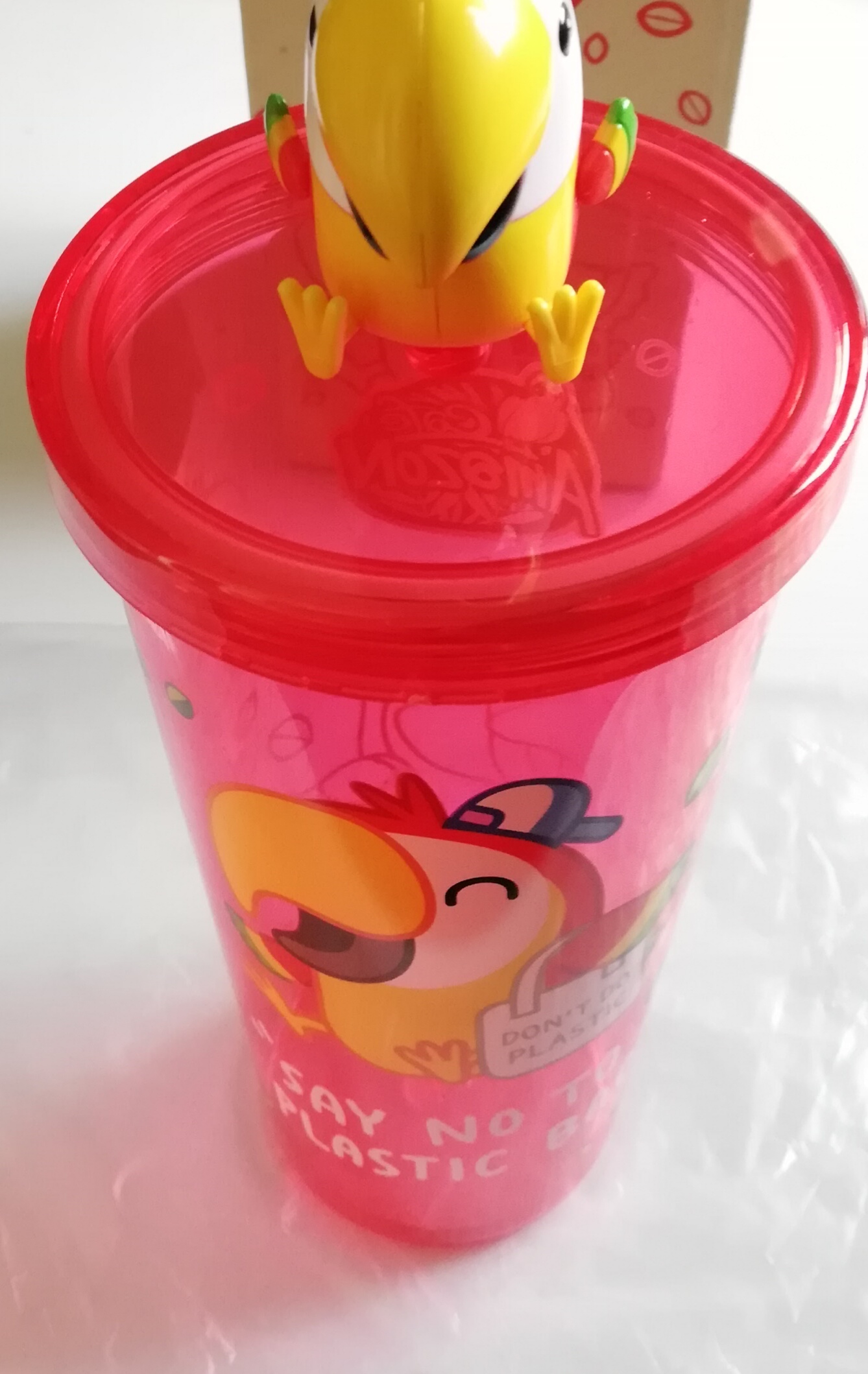 แก้วน้ำพร้อมท๊อปเปอร์ ของสะสมจาก cafe amazon พร้อม ท๊อปเปอร์ มาสคอต ประจำร้าน สภาพใหม่ ยังไม่แกะ พร้อมกล่อง