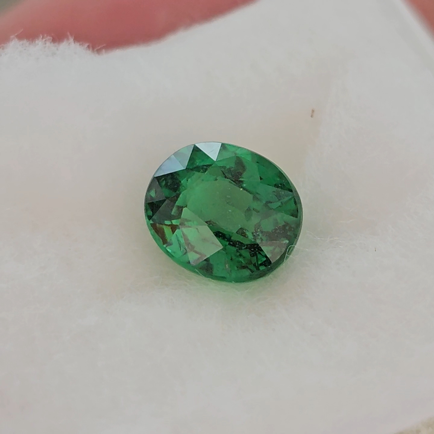 พลอย ซาโวไรท์ Tsavorite Garnet 1.26 กะรัต (Cts.) ดิบ Unheated พร้อมใบเซอร์ อัญมณีมงคลประจําวันเกิด เครื่องประดับพลอย