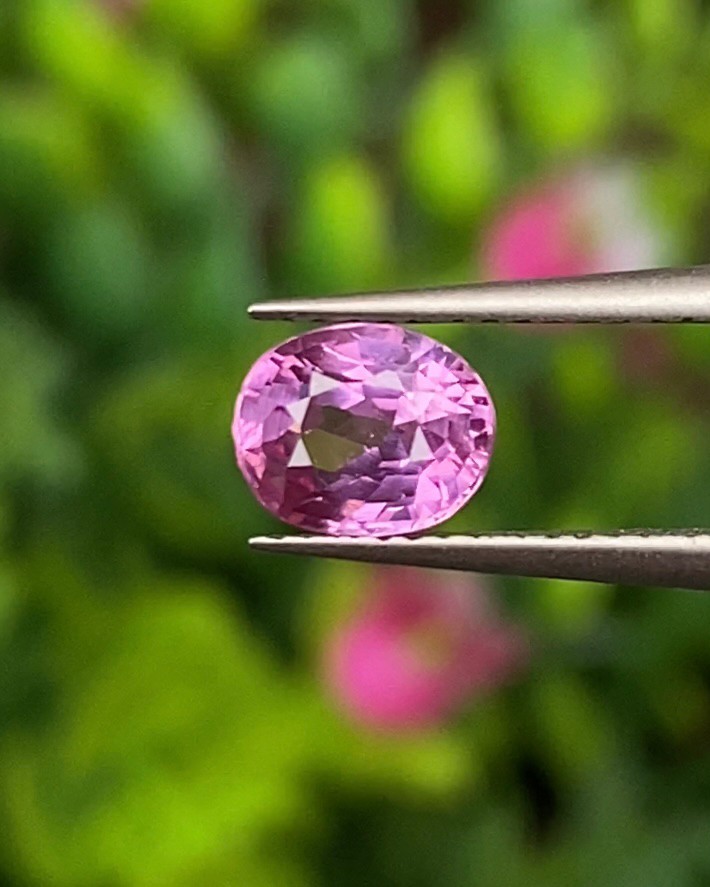 พลอย ชมพู พิ้ง แซฟไฟร์ Pink Sapphire 1.02 กะรัต (Cts.) พลอยแท้ อัญมณีมงคลประจําวันเกิด เครื่องประดับพลอย