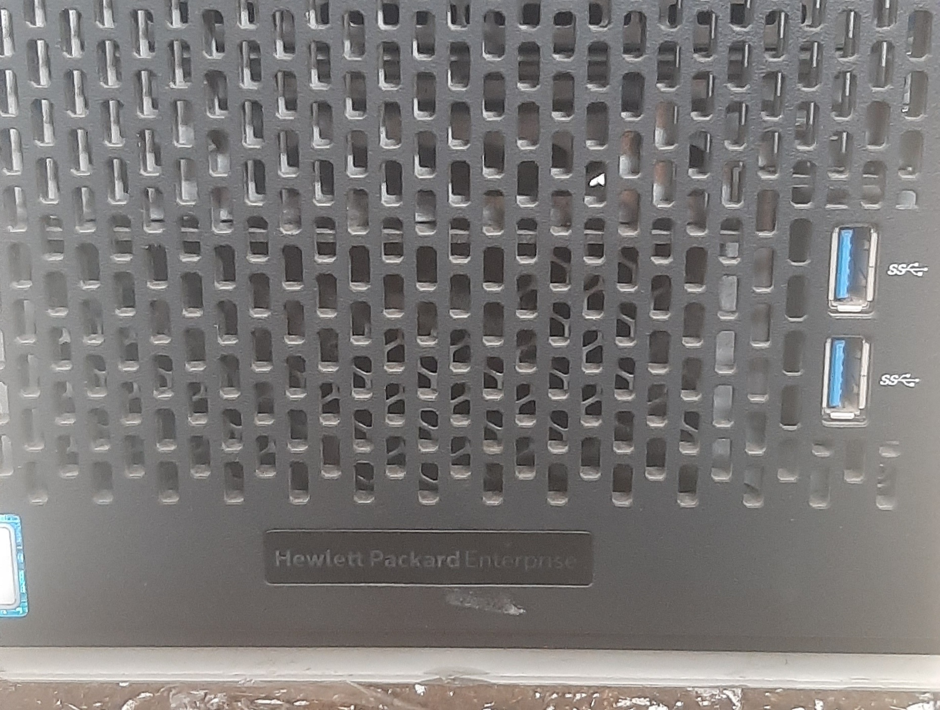 เซิร์ฟเวอร์สภาพดี มือสอง ประกันร้าน 3 เดือน (CPU Xeon E5-2620v4 Ram128GB HDD300GB x2)