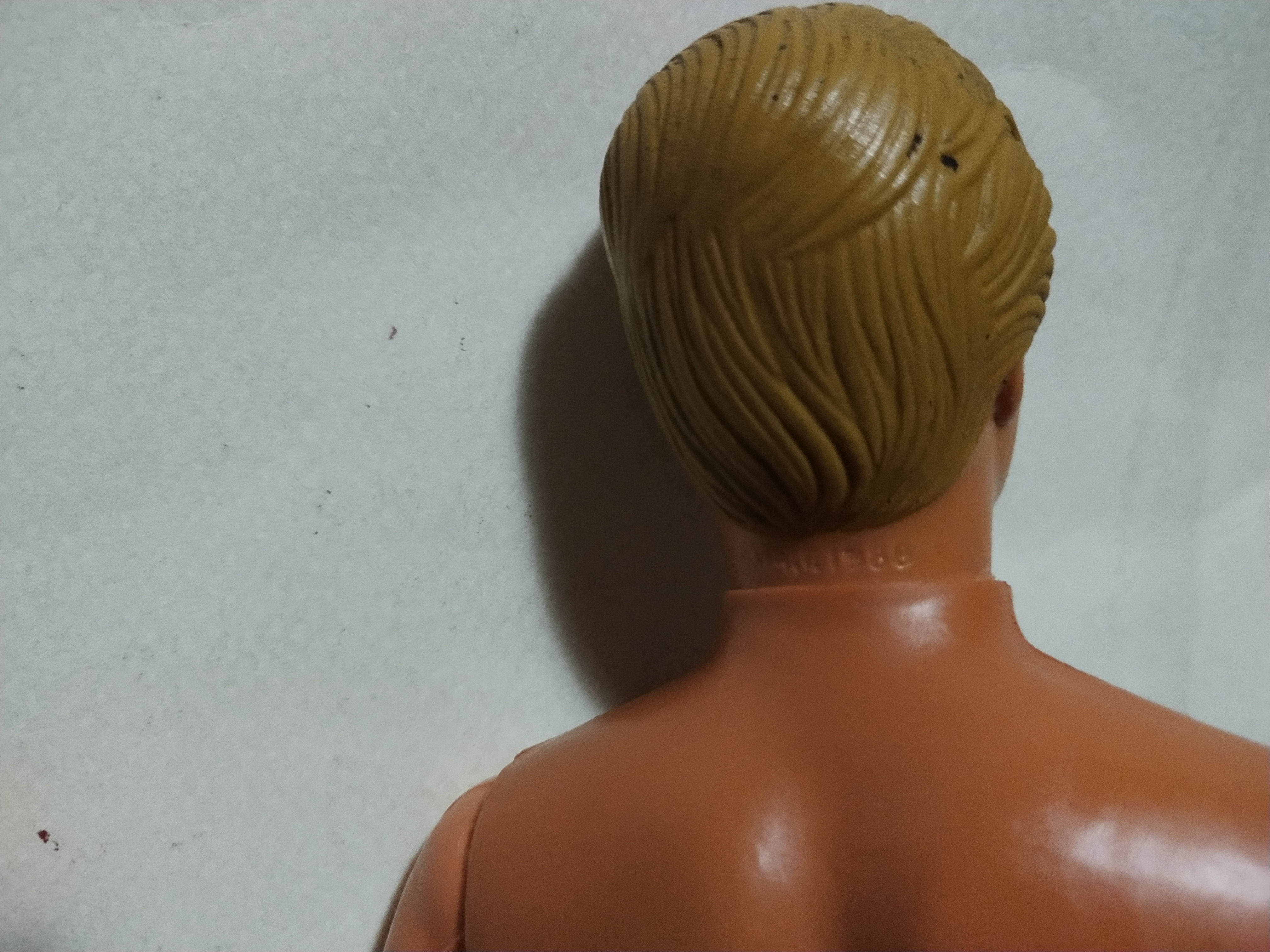 มือ2 มือมีตำหนิ ด้านซ้ายต่อด้วยกาว โปรดดูทุกภาพ,ตุ๊กตาบาร์บี้ผู้ชาย งานเก่า เคน เป็นเพื่อนเจ้าบ่าว รายละเอียดด้านล่างค่ะ