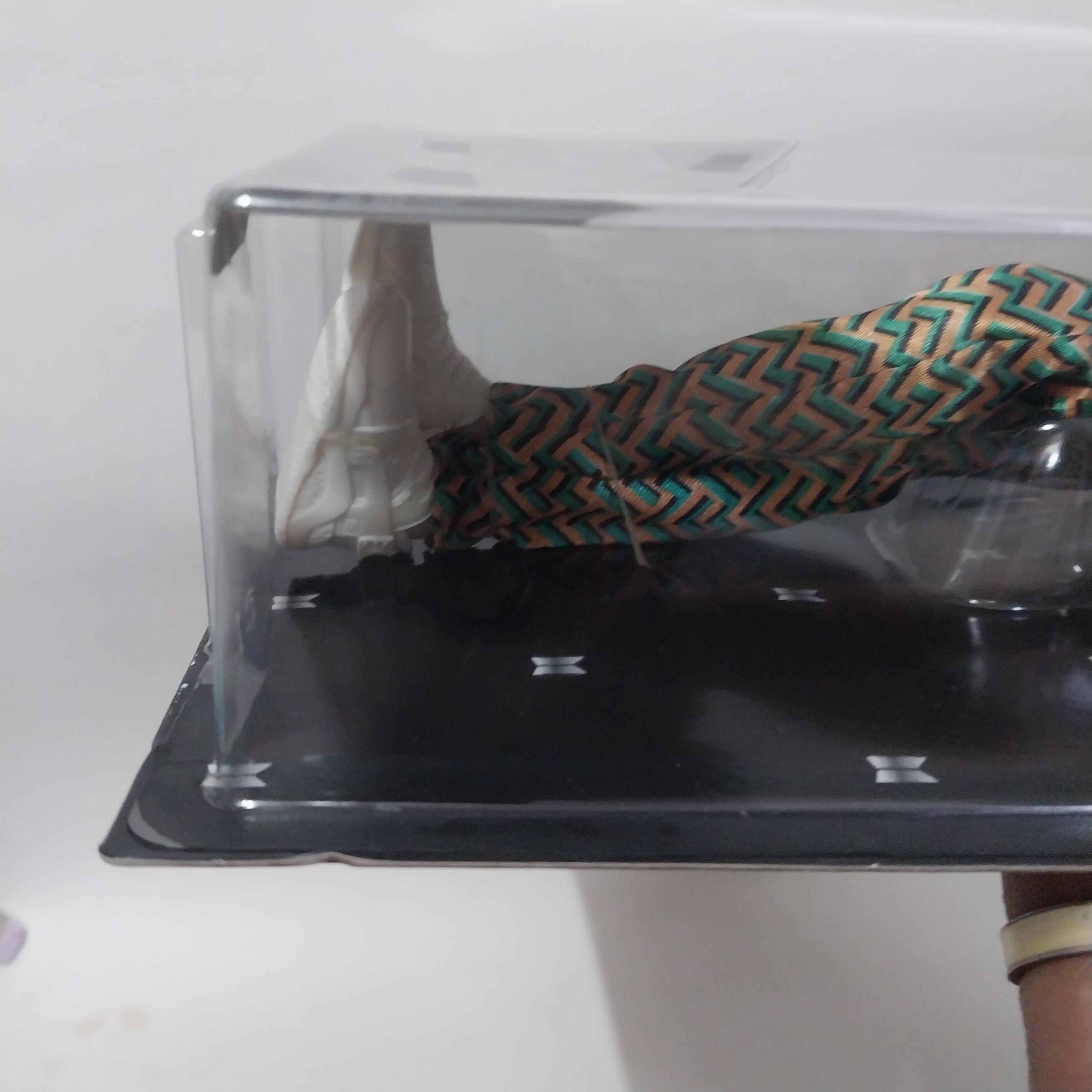 มีหลายภาพ มือ1 กล่องชำรุดบ้าง มีหลายภาพ ตุ๊กตาบอยแบรนด์เกาหลี BTS ของแท้แมทเทล